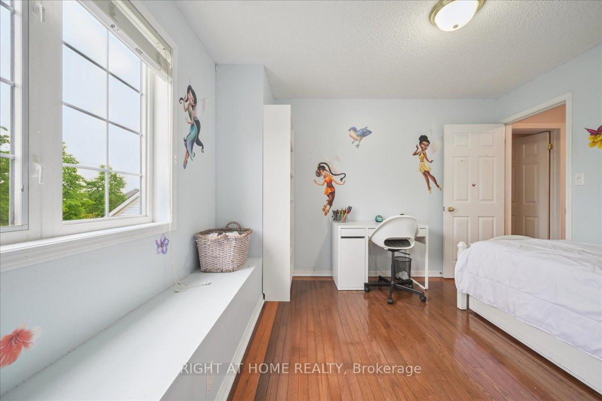 Photo 7 of 477 Farlow Crescent, Milton, Clarke — HOMEH