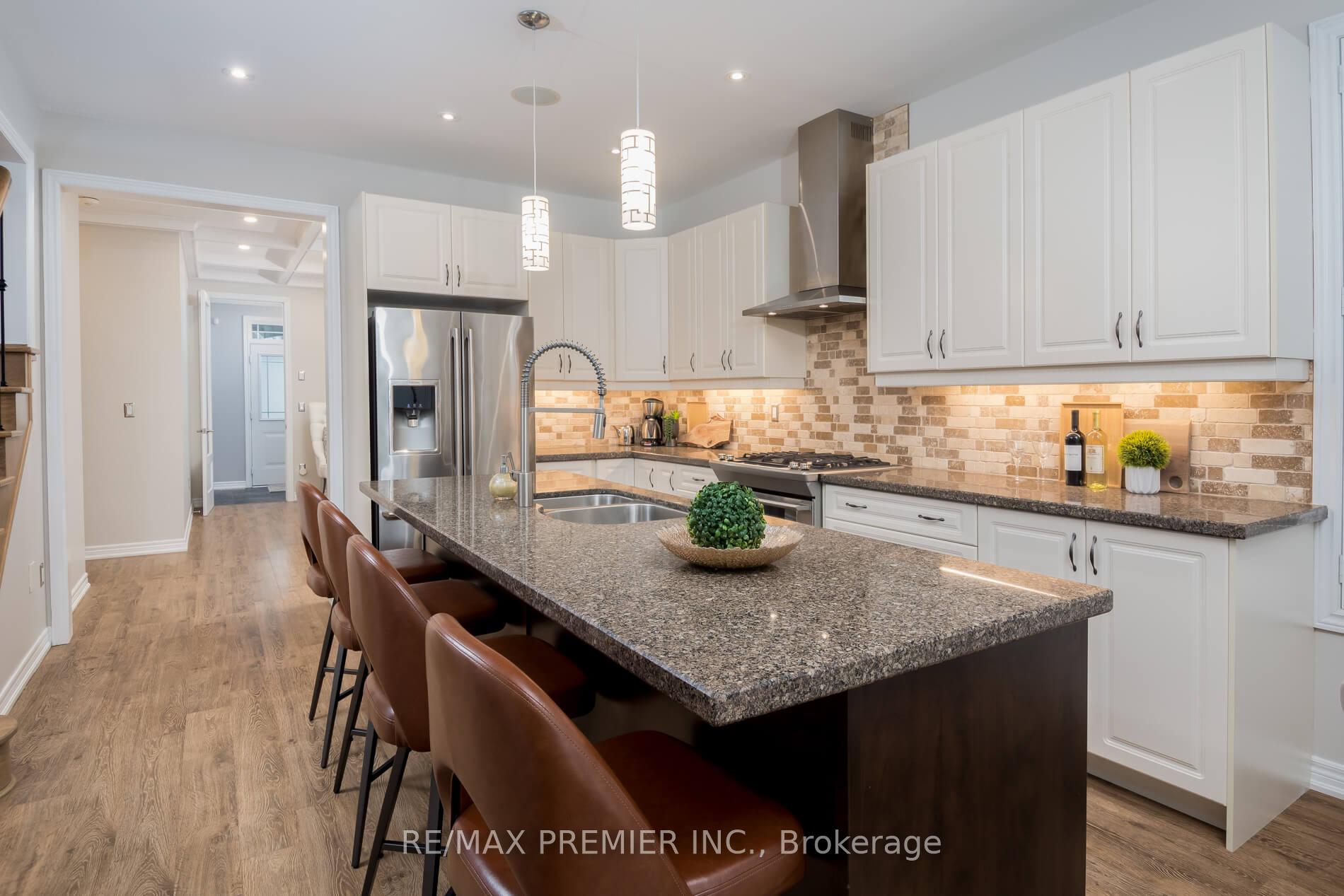 Photo 10 of 76 Cauthers Crescent, New Tecumseth, Rural New Tecumseth — HOMEH