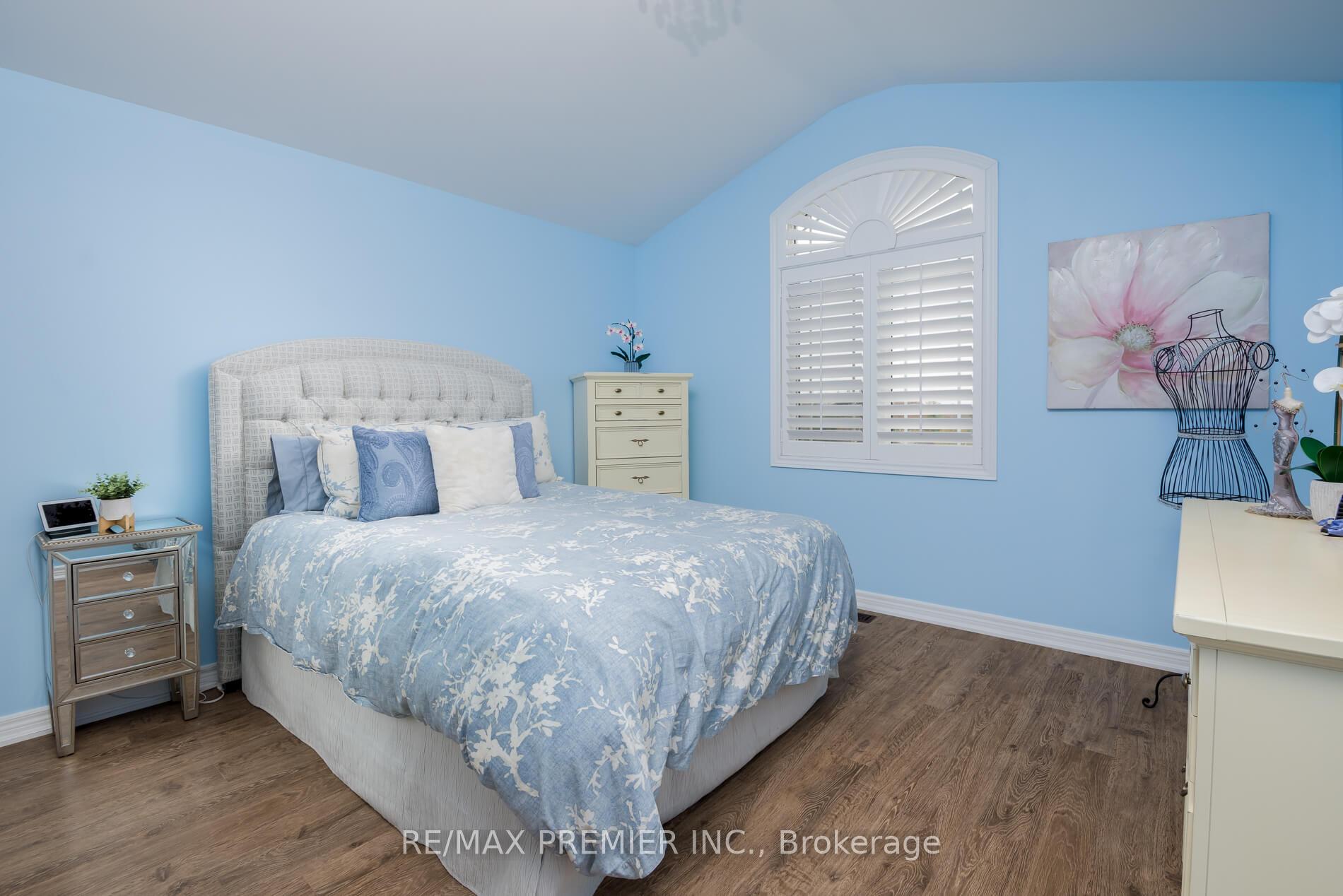 Photo 22 of 76 Cauthers Crescent, New Tecumseth, Rural New Tecumseth — HOMEH