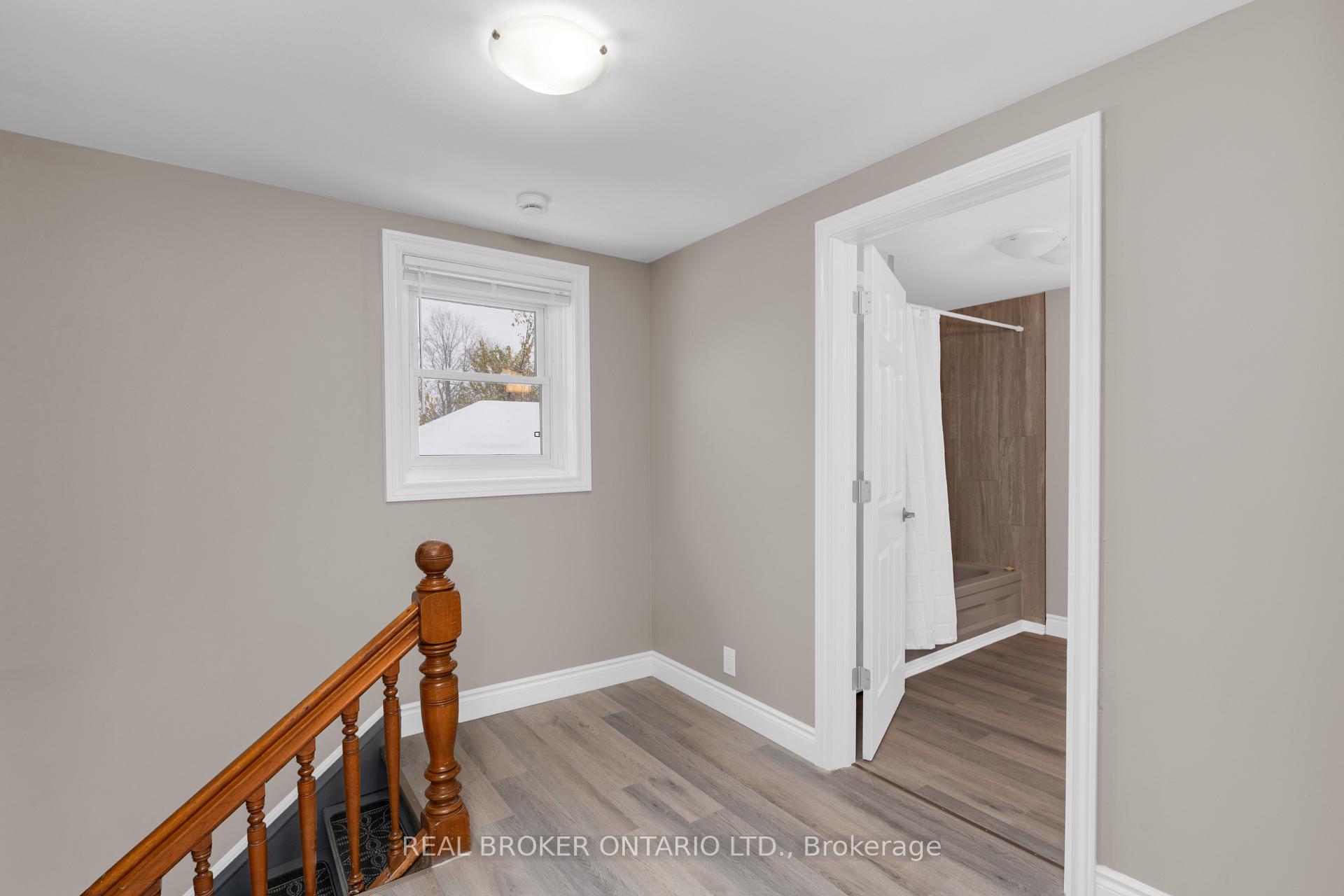 Photo 19 of 351 Arthur Street, Orillia — HOMEH
