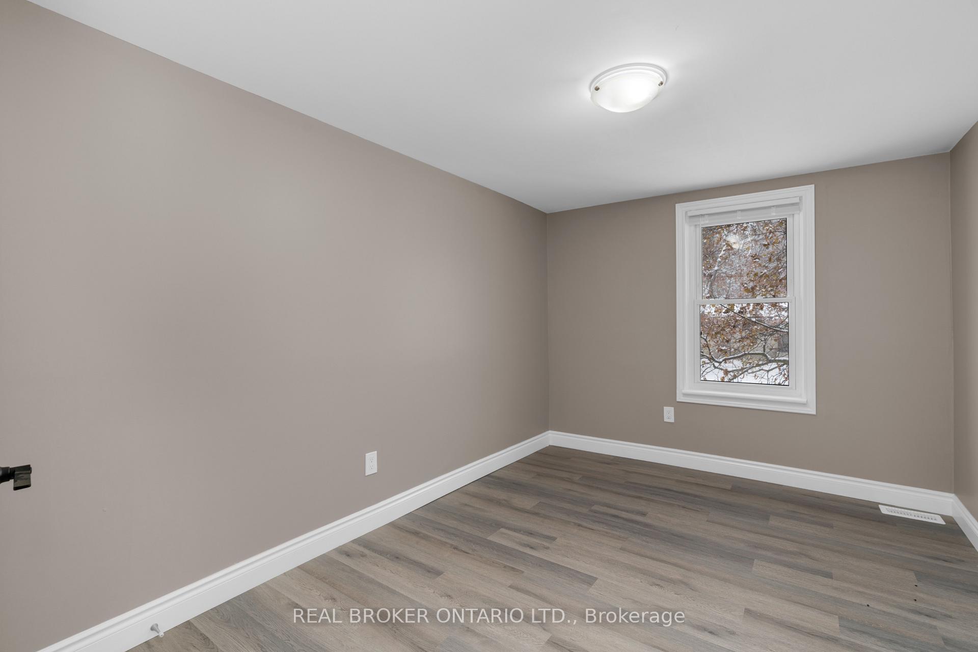 Photo 25 of 351 Arthur Street, Orillia — HOMEH