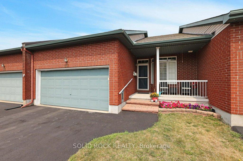 Photo 2 of 561 Chapel Park Private, Ottawa, Chateauneuf — HOMEH