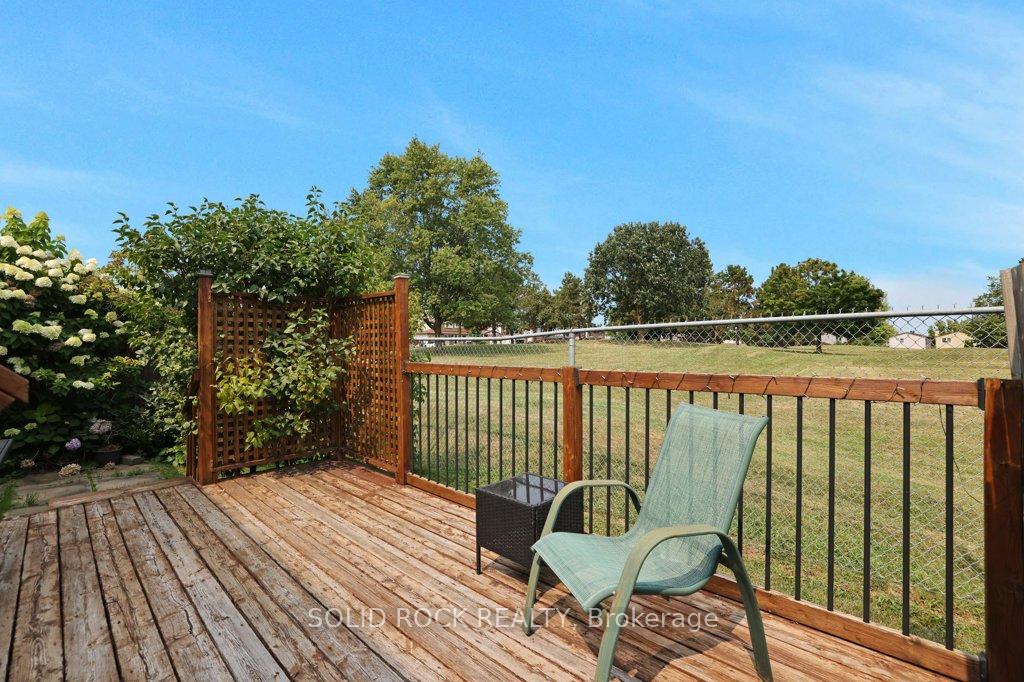 Photo 25 of 561 Chapel Park Private, Ottawa, Chateauneuf — HOMEH