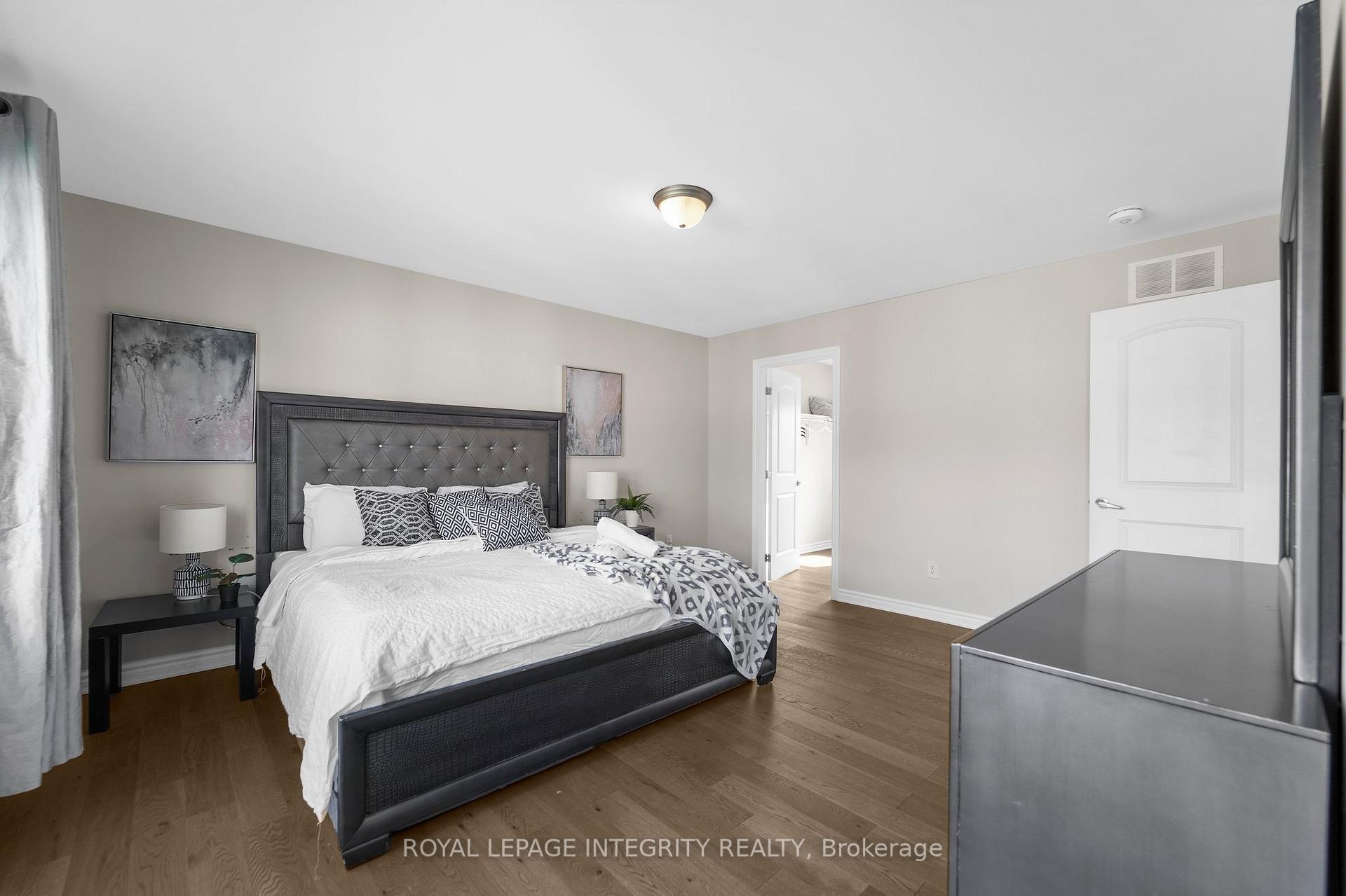 Photo 18 of 724 Vennecy Terrace, Ottawa, Chapel Hill South - Orleans Village — HOMEH