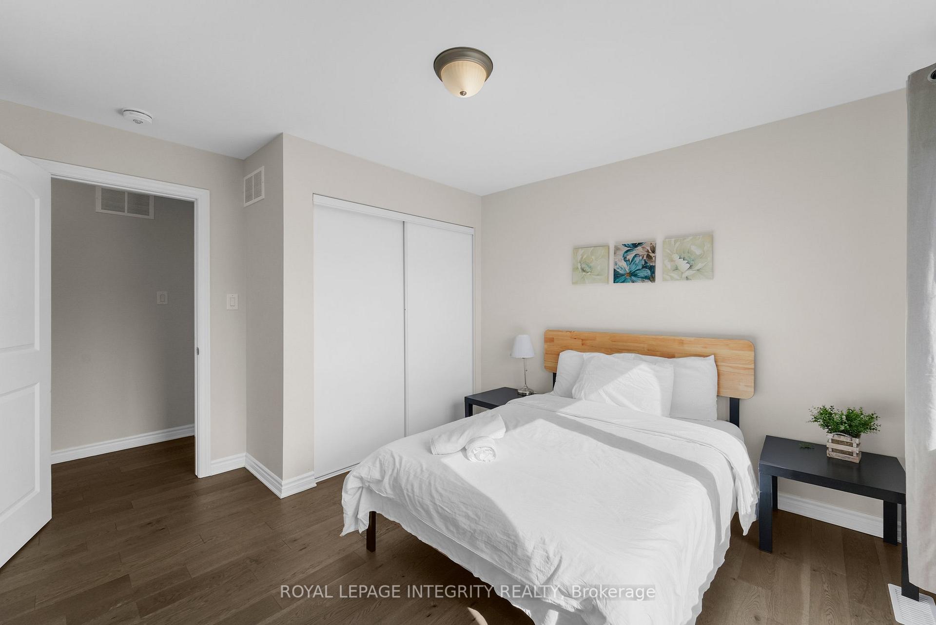Photo 23 of 724 Vennecy Terrace, Ottawa, Chapel Hill South - Orleans Village — HOMEH