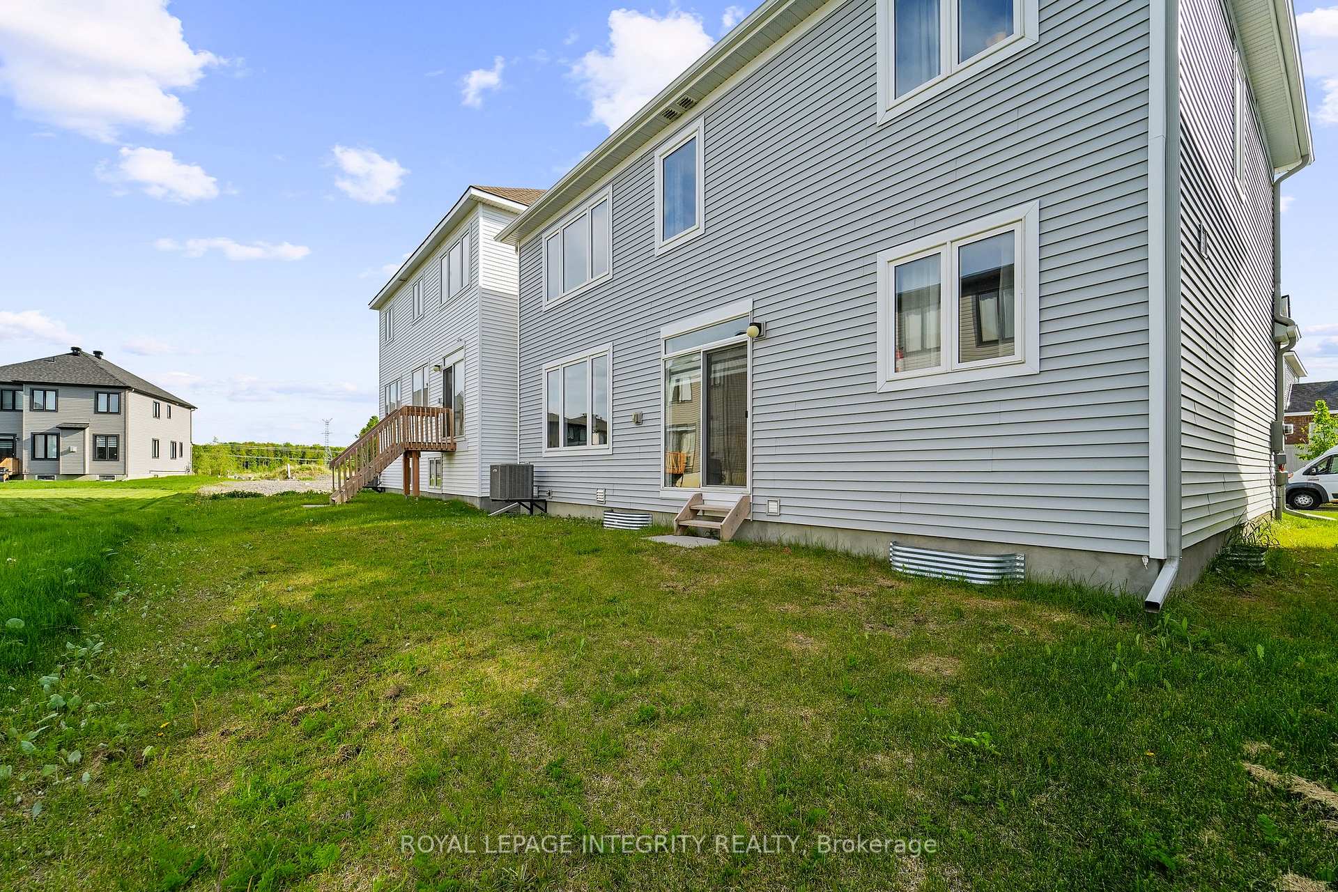 Photo 33 of 724 Vennecy Terrace, Ottawa, Chapel Hill South - Orleans Village — HOMEH