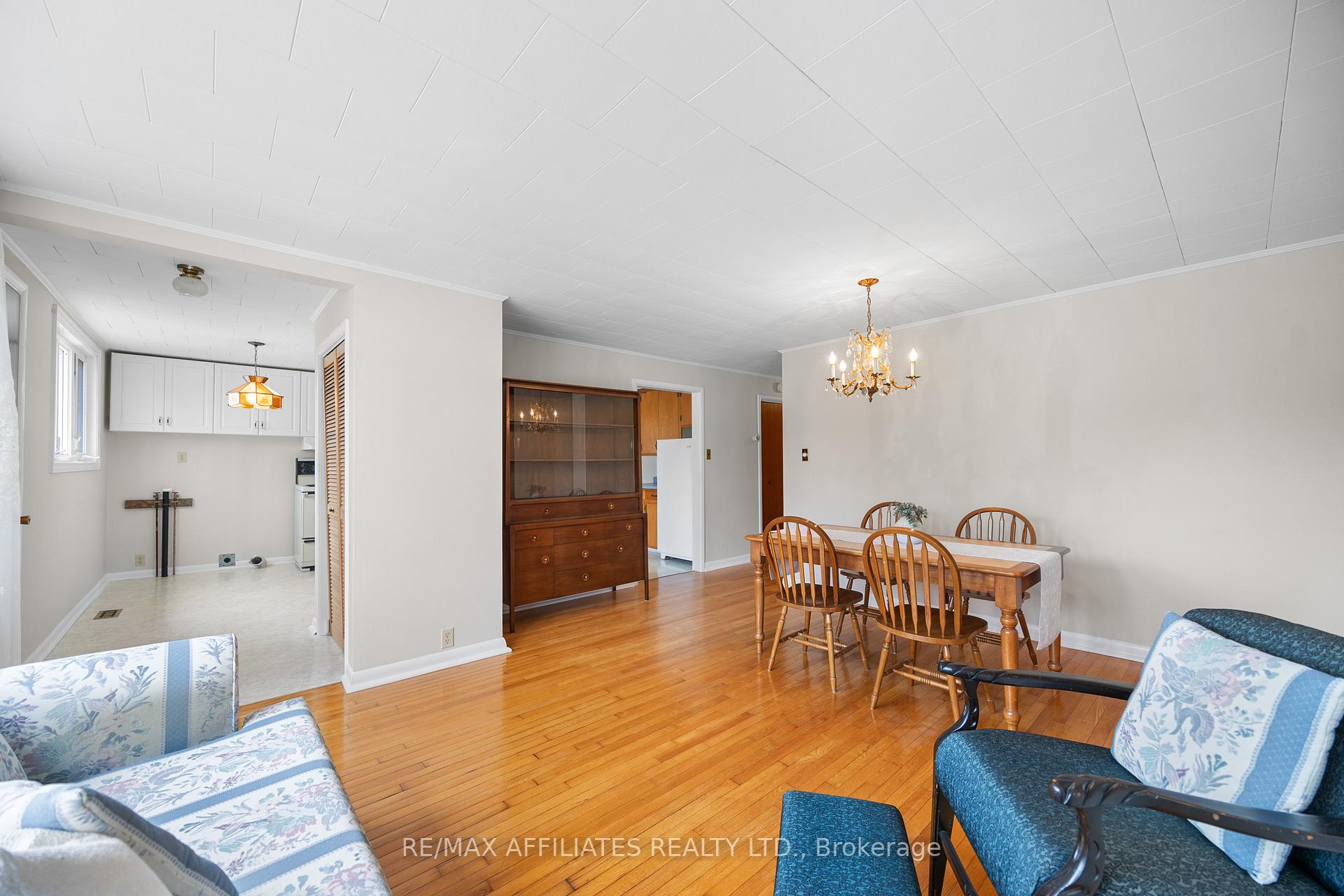 Photo 5 of 12 Sinclair Street, Perth — HOMEH