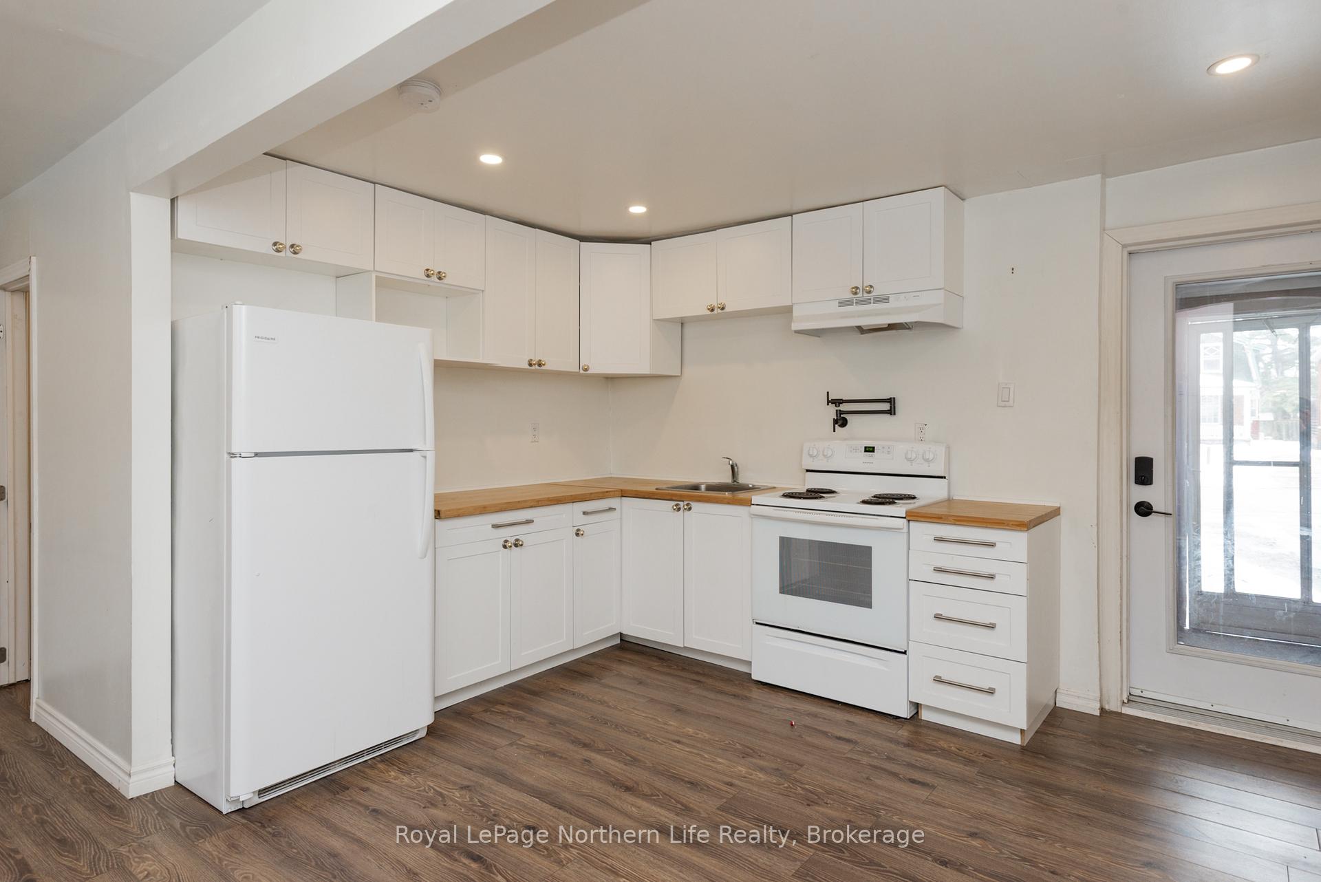 Photo 14 of 444 Second Avenue E, North Bay, Central — HOMEH