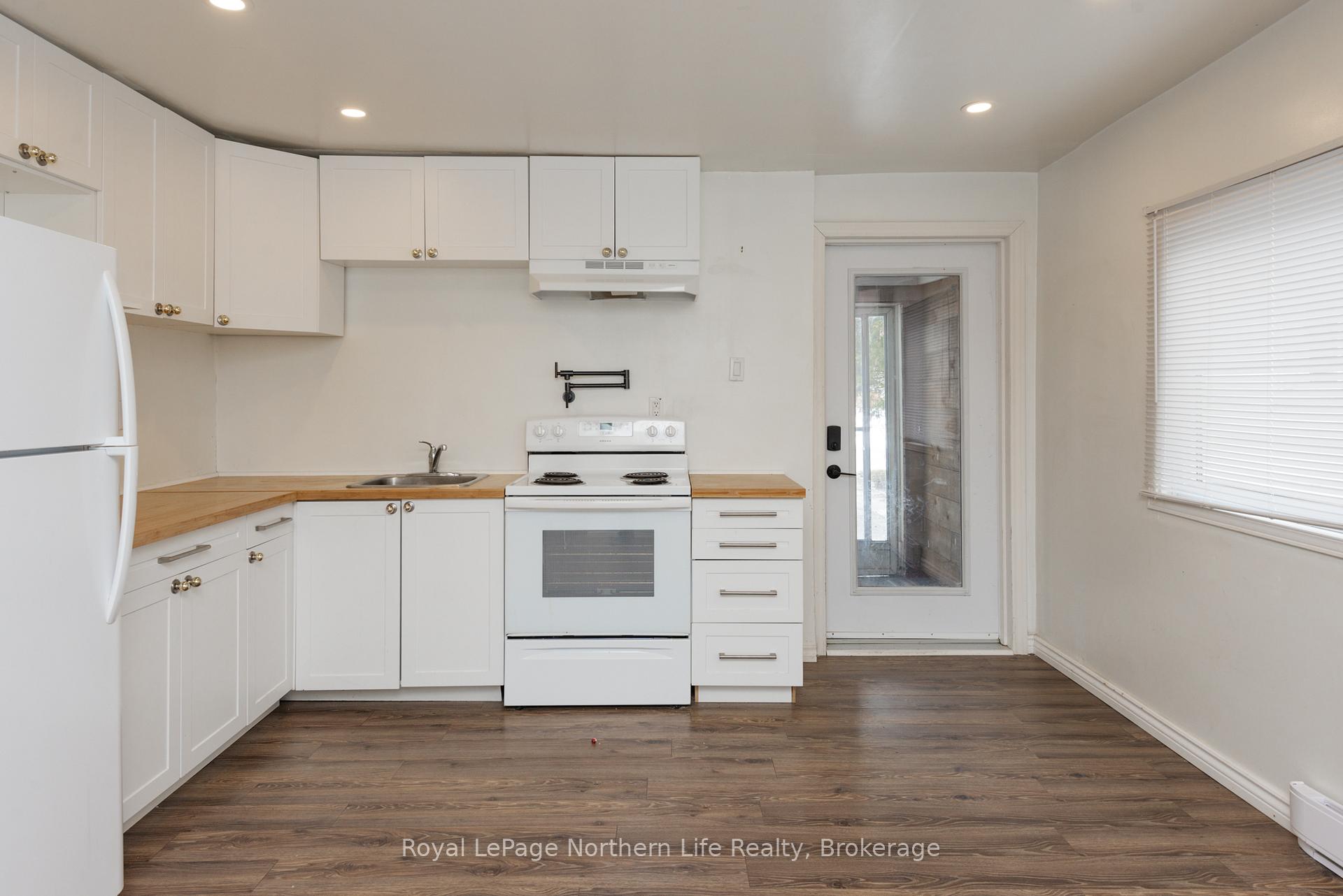 Photo 15 of 444 Second Avenue E, North Bay, Central — HOMEH