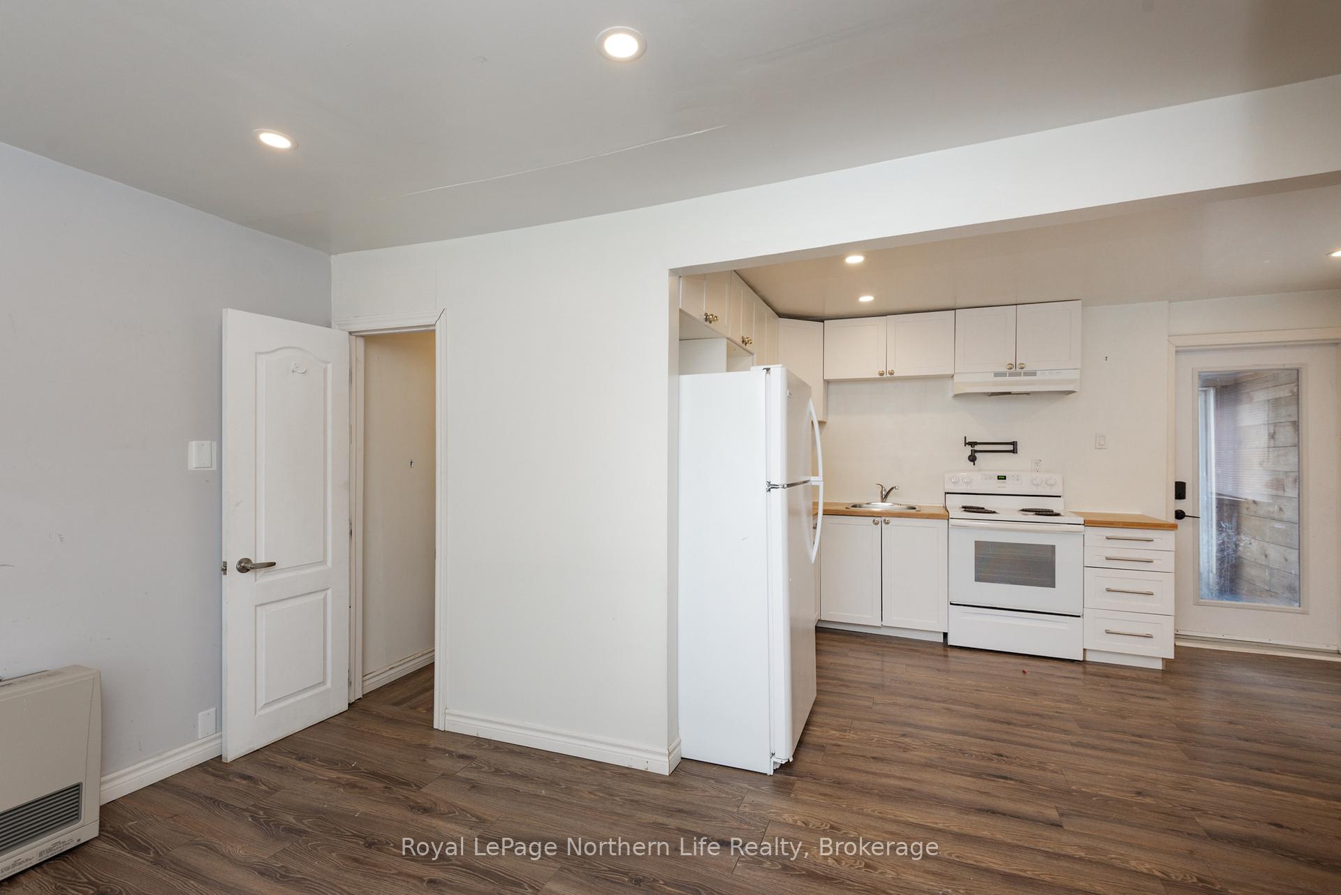Photo 17 of 444 Second Avenue E, North Bay, Central — HOMEH