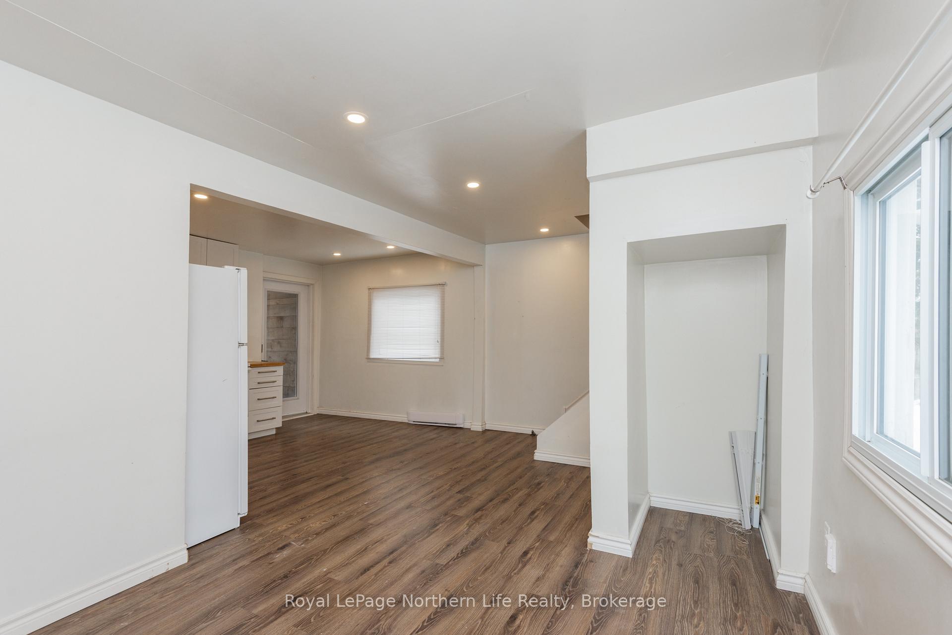 Photo 18 of 444 Second Avenue E, North Bay, Central — HOMEH