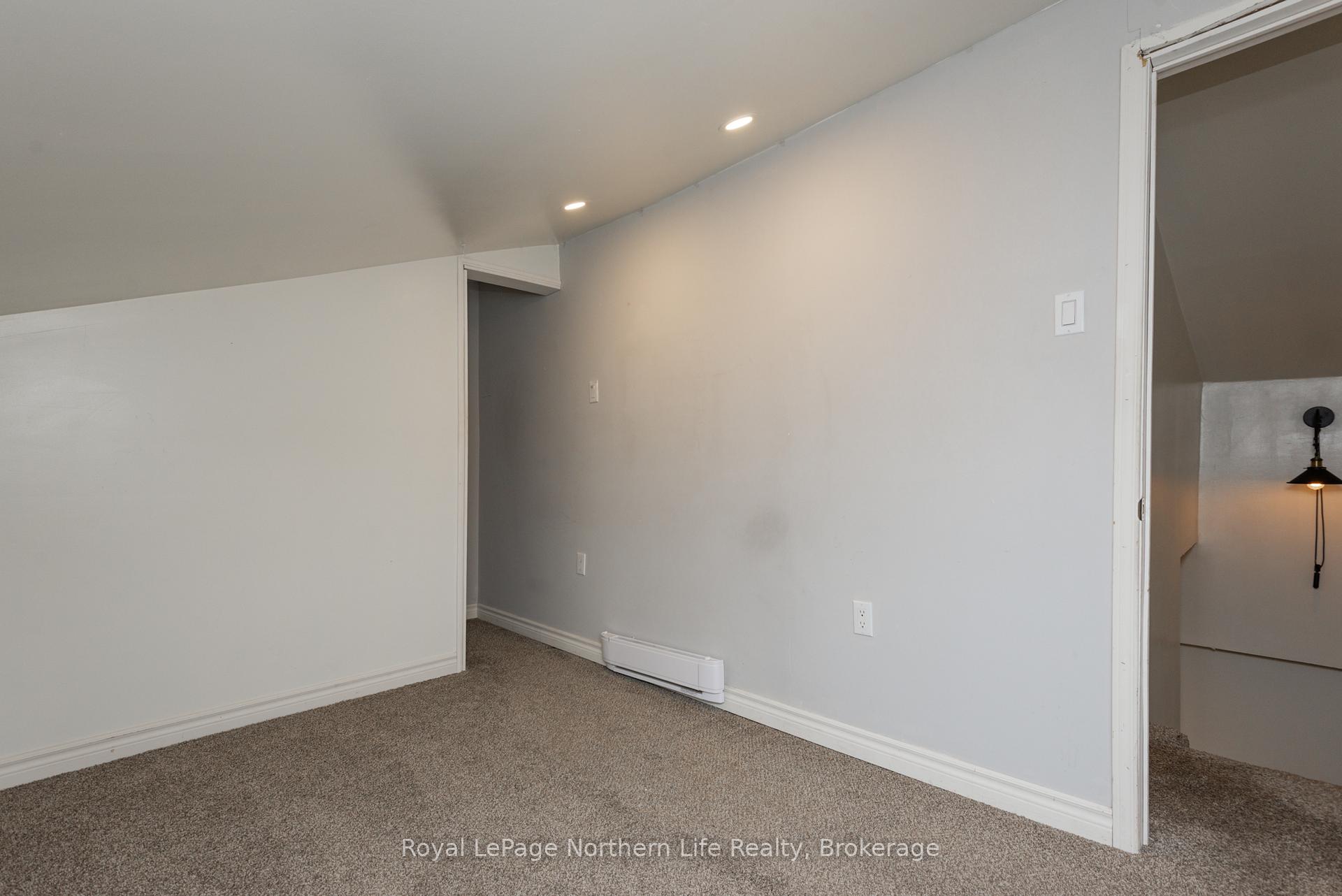 Photo 24 of 444 Second Avenue E, North Bay, Central — HOMEH
