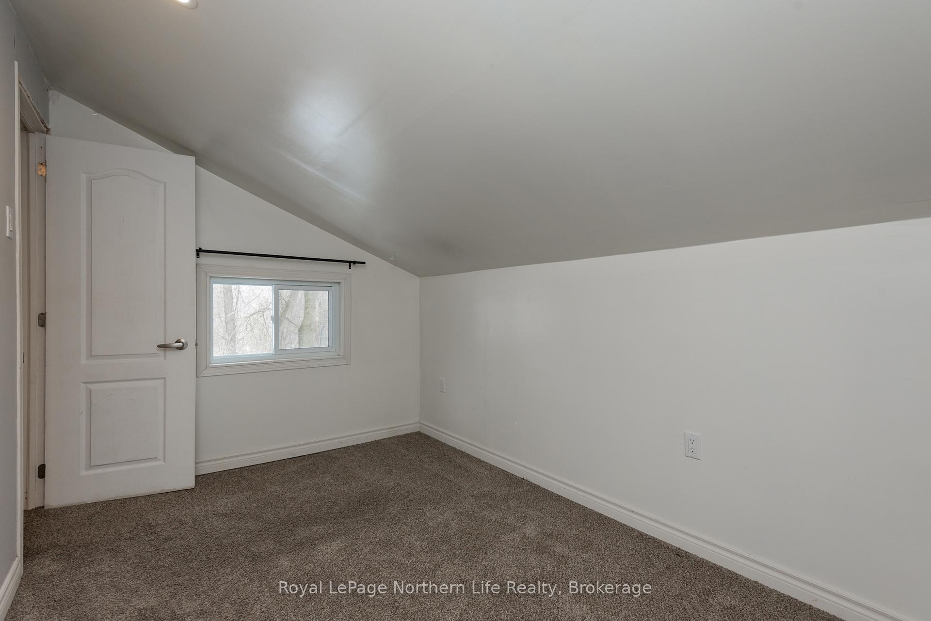 Photo 26 of 444 Second Avenue E, North Bay, Central — HOMEH