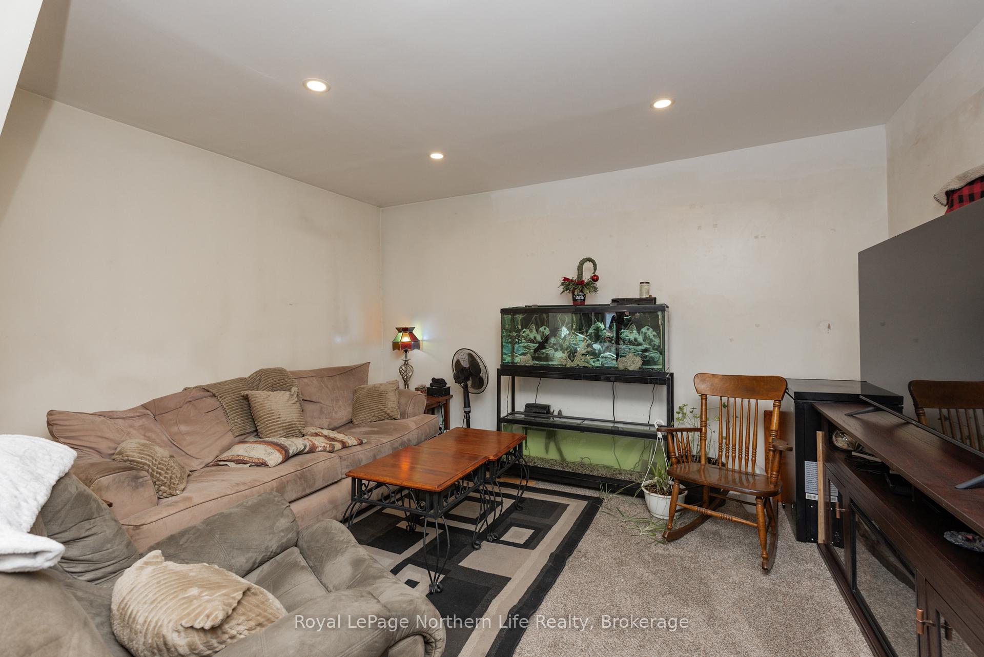 Photo 39 of 444 Second Avenue E, North Bay, Central — HOMEH