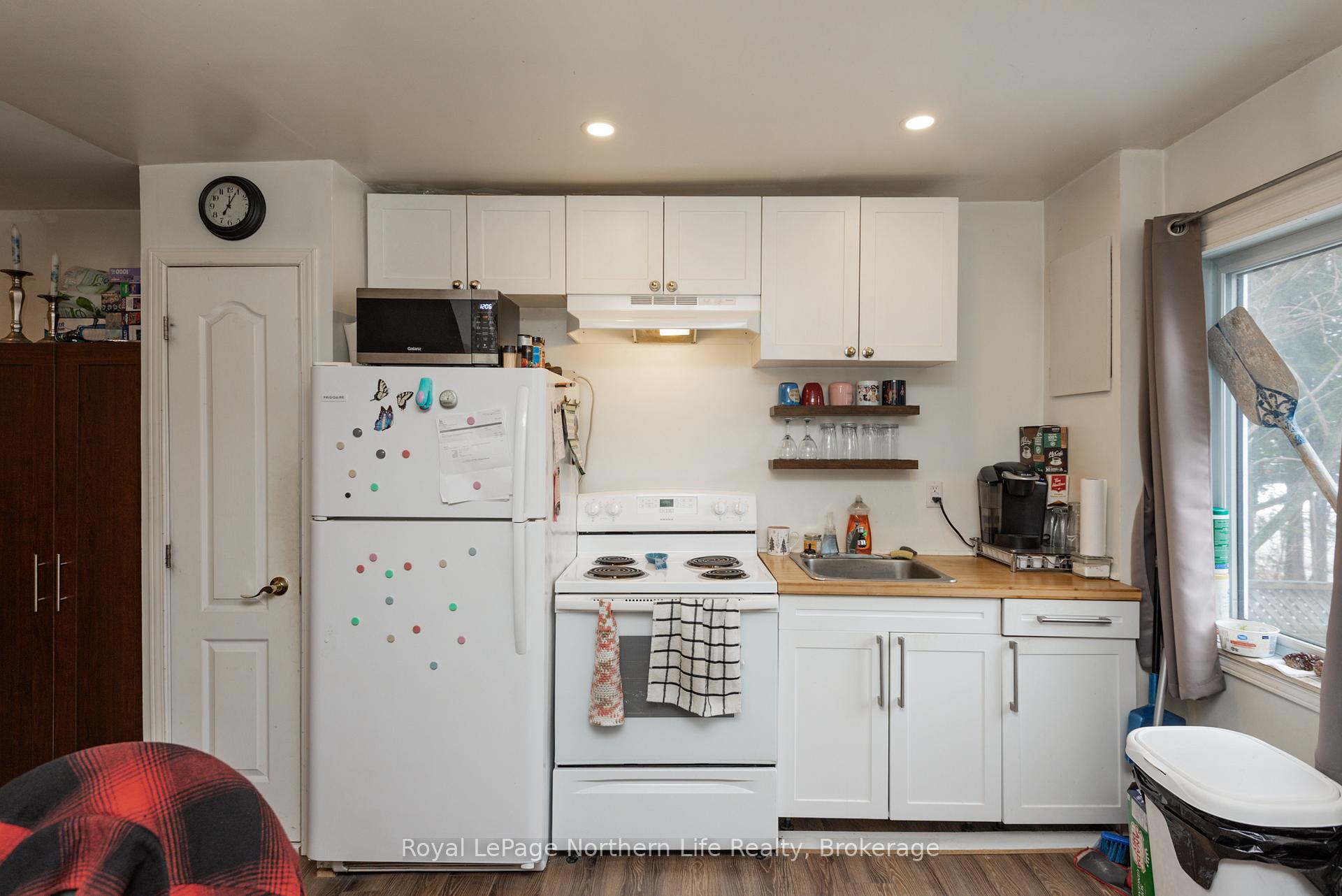 Photo 44 of 444 Second Avenue E, North Bay, Central — HOMEH