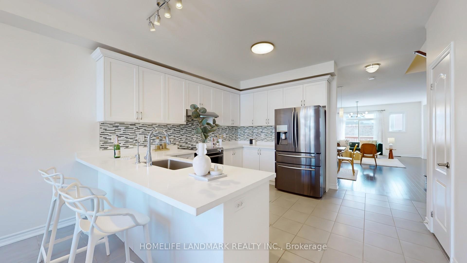 Photo 14 of 21 Etherington Way, Markham, Victoria Square — HOMEH