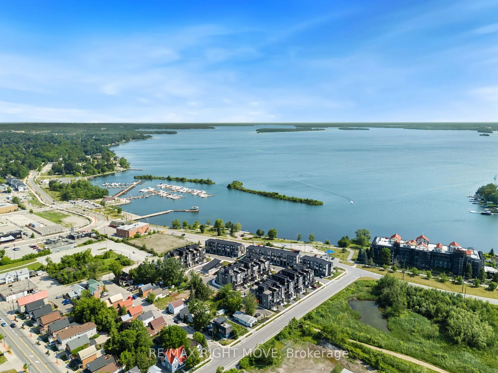 Photo 14 of 122 Elgin Street, Orillia — HOMEH