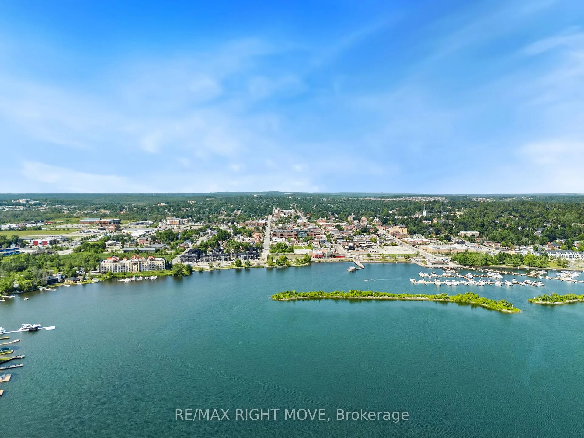 Photo 17 of 122 Elgin Street, Orillia — HOMEH