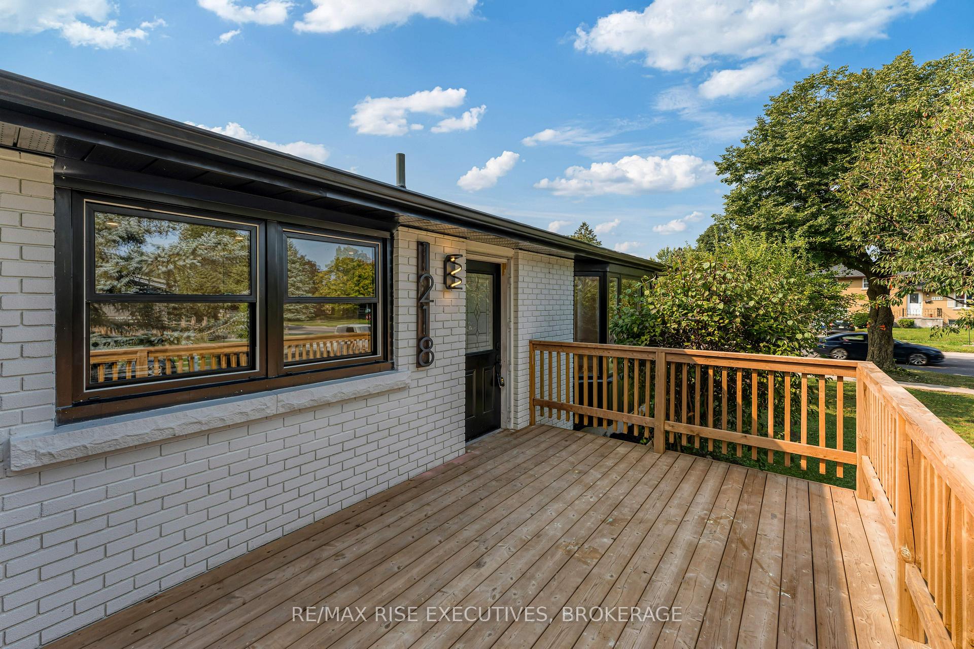Photo 4 of 1218 Johnson Street E, Kingston, Central City West — HOMEH