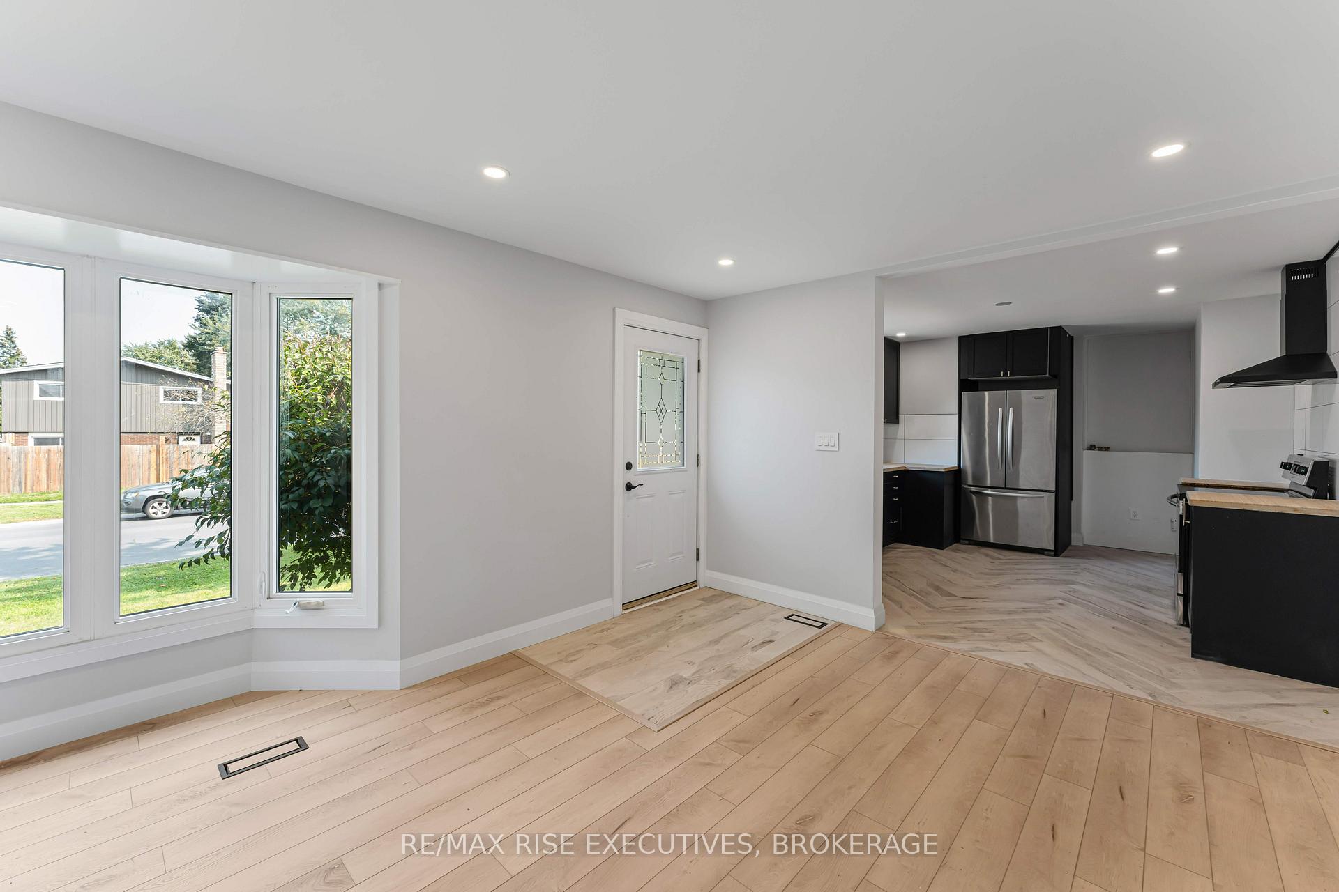 Photo 7 of 1218 Johnson Street E, Kingston, Central City West — HOMEH