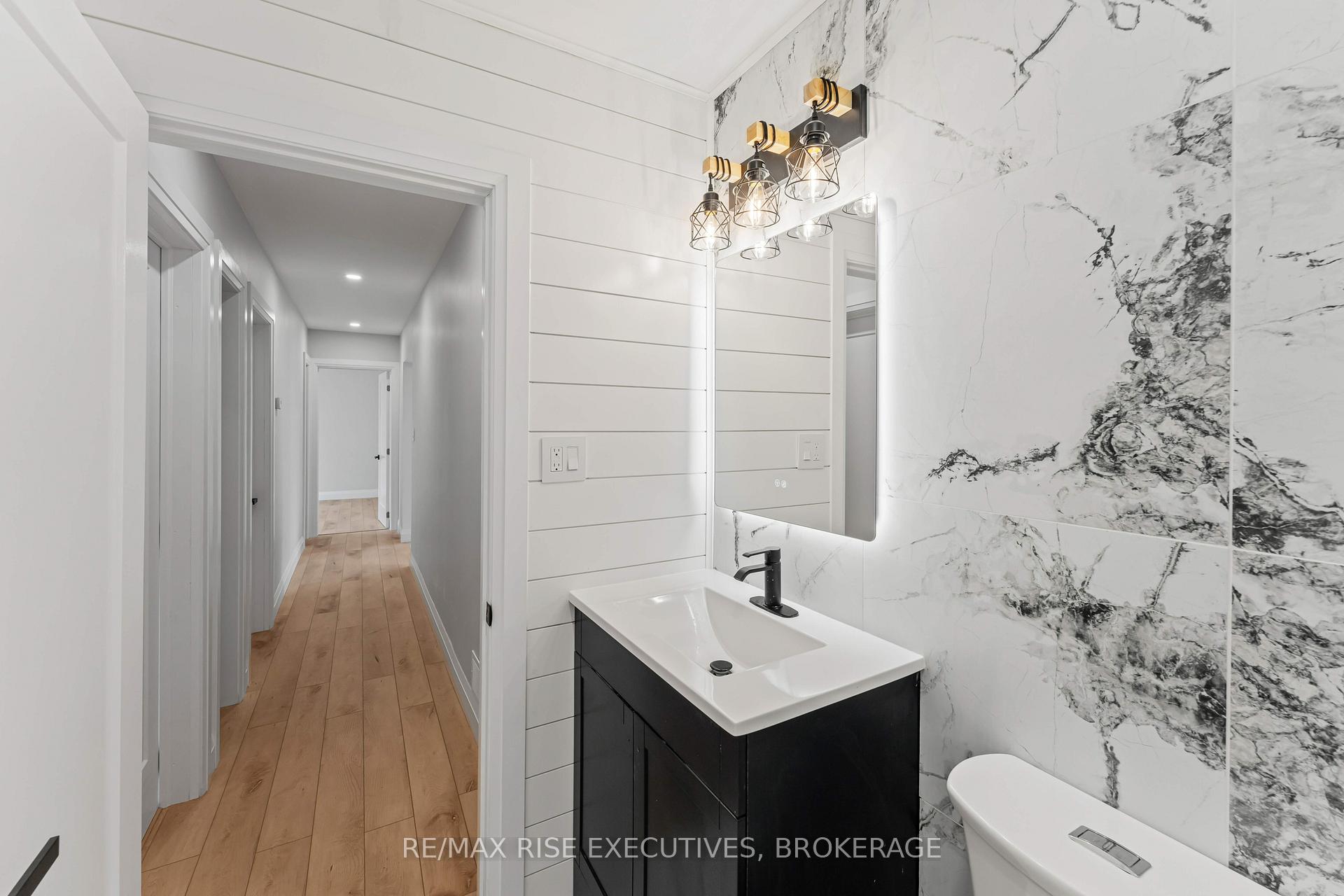 Photo 16 of 1218 Johnson Street E, Kingston, Central City West — HOMEH