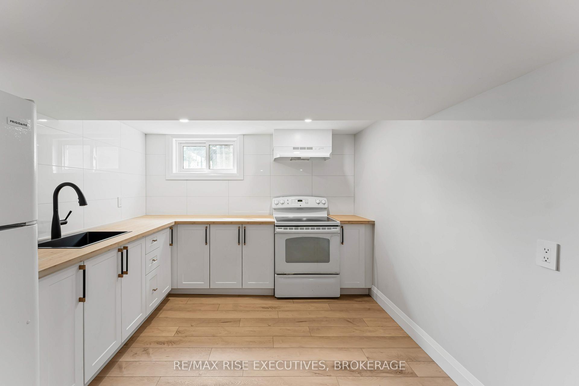 Photo 28 of 1218 Johnson Street E, Kingston, Central City West — HOMEH
