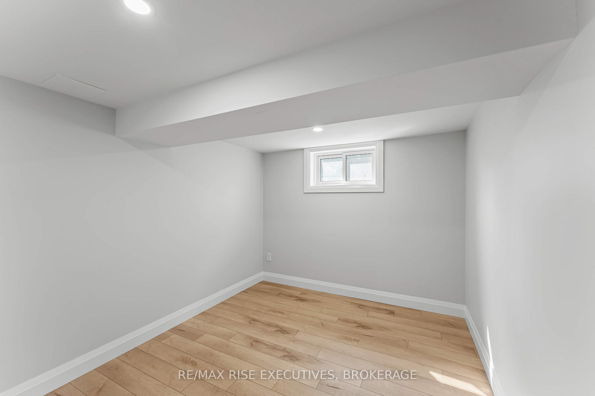 Photo 30 of 1218 Johnson Street E, Kingston, Central City West — HOMEH