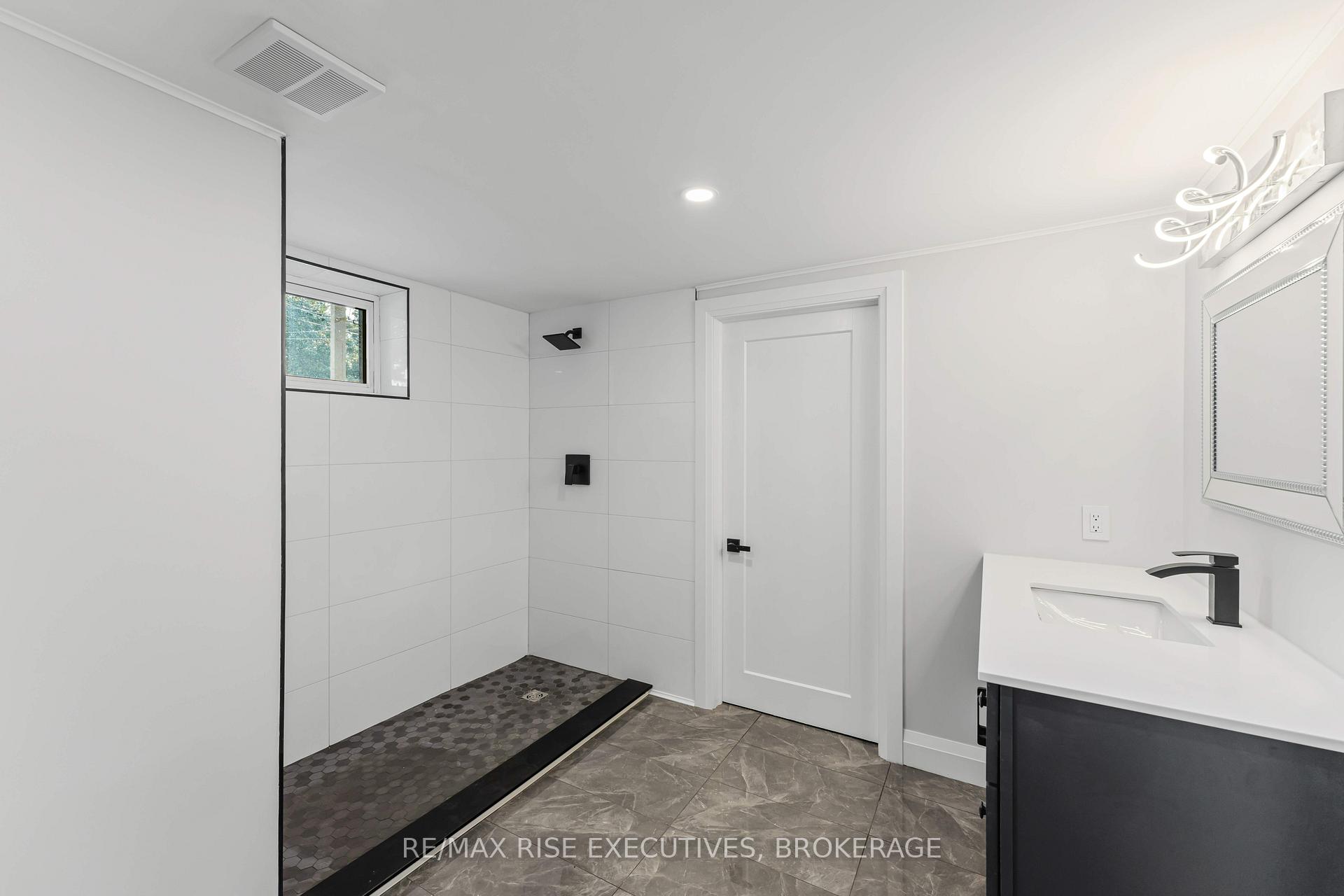 Photo 34 of 1218 Johnson Street E, Kingston, Central City West — HOMEH