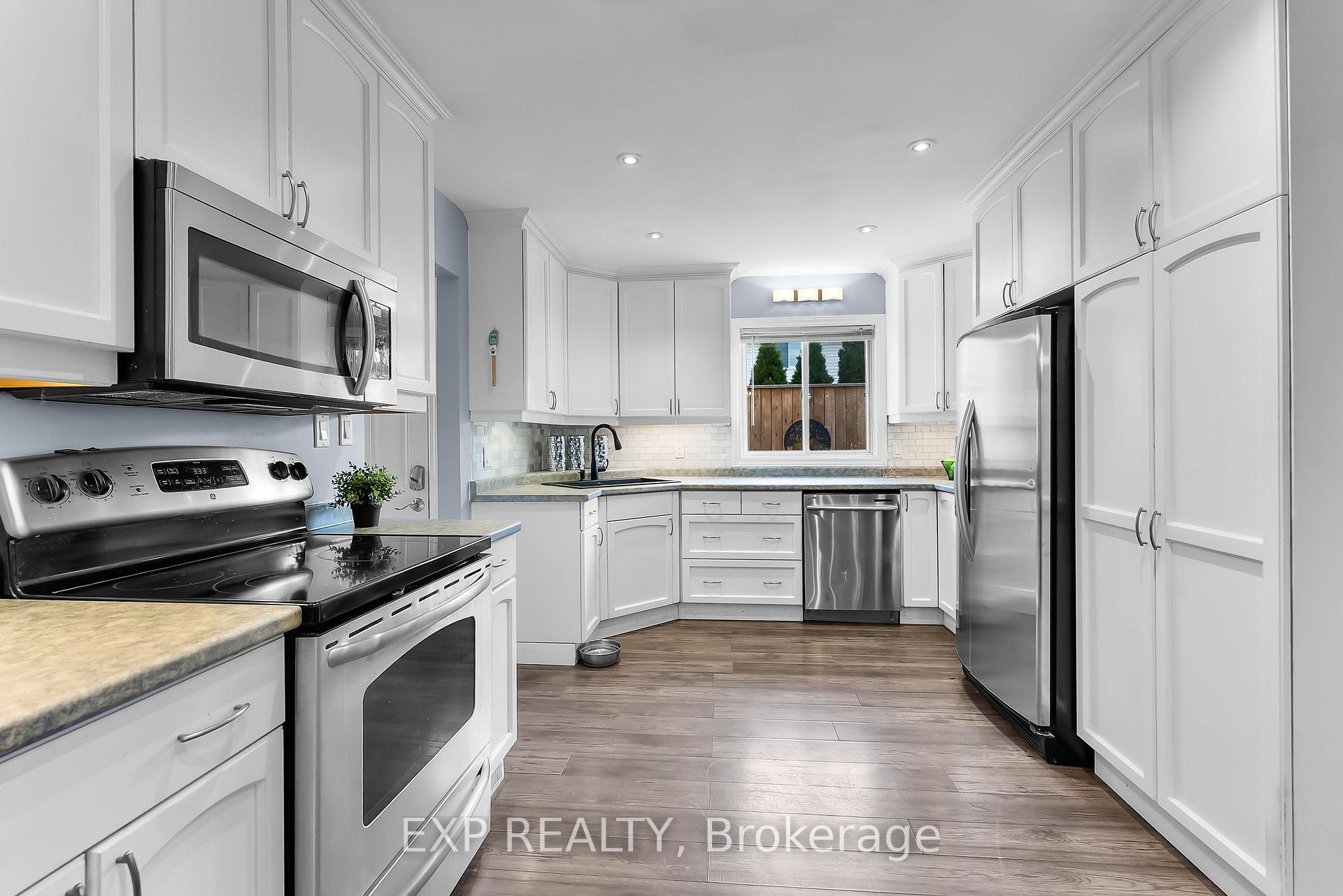 Photo 10 of 4487 Lee Avenue, Niagara Falls, Ascot — HOMEH