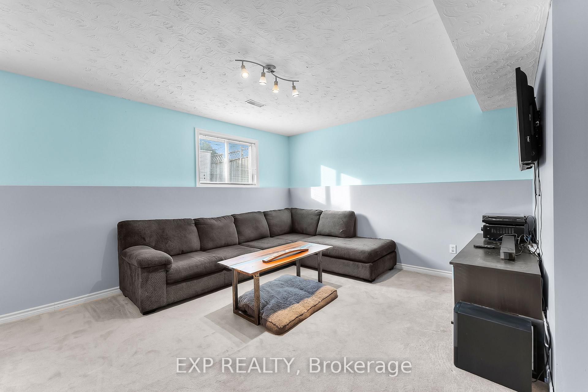 Photo 23 of 4487 Lee Avenue, Niagara Falls, Ascot — HOMEH