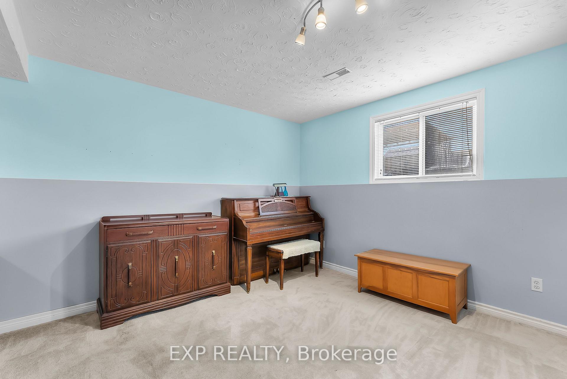 Photo 24 of 4487 Lee Avenue, Niagara Falls, Ascot — HOMEH