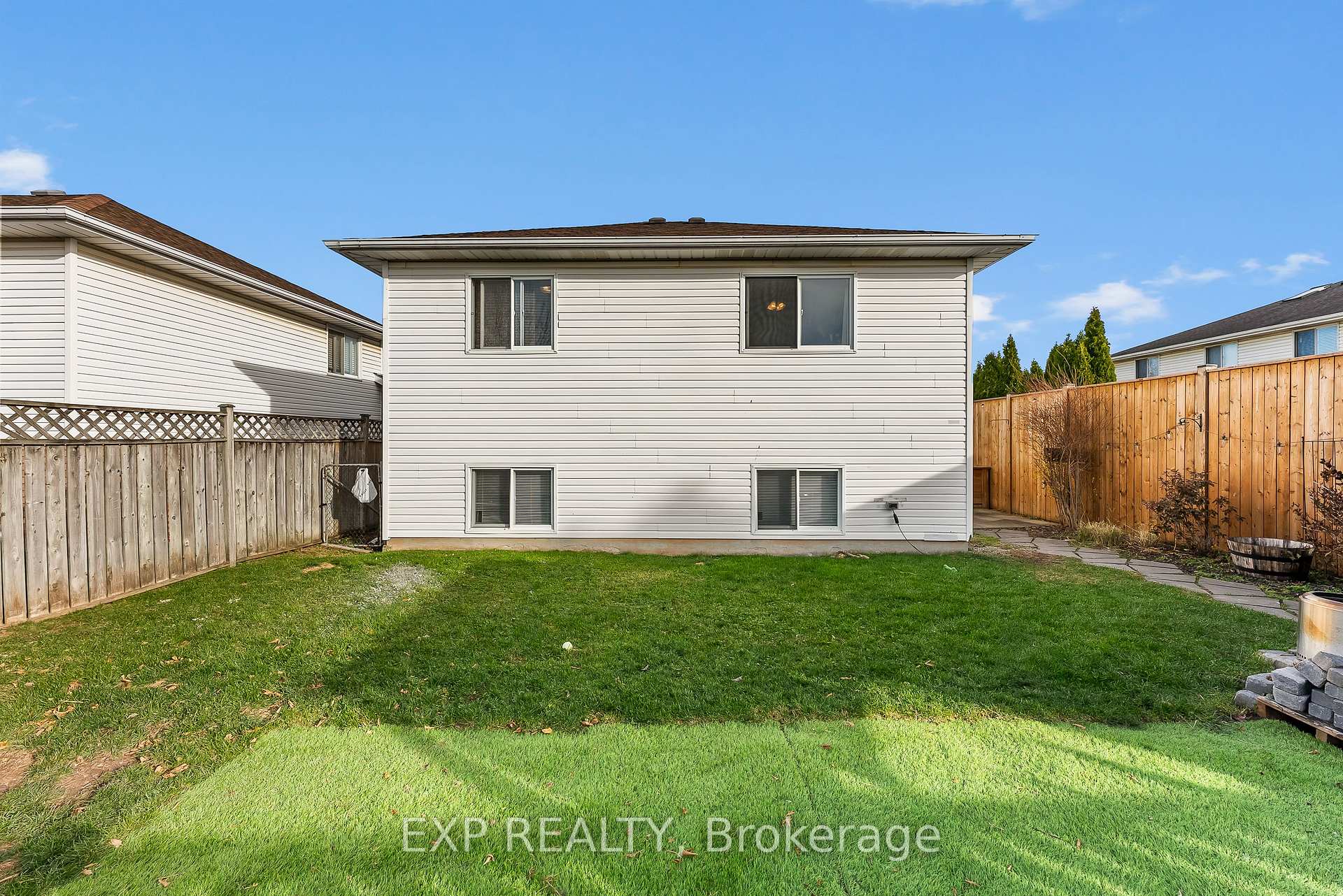 Photo 36 of 4487 Lee Avenue, Niagara Falls, Ascot — HOMEH