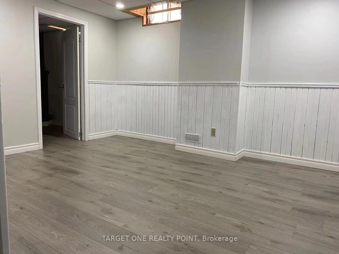 Photo 11 of 166 Trothen Circle, Markham, Markham Village — HOMEH