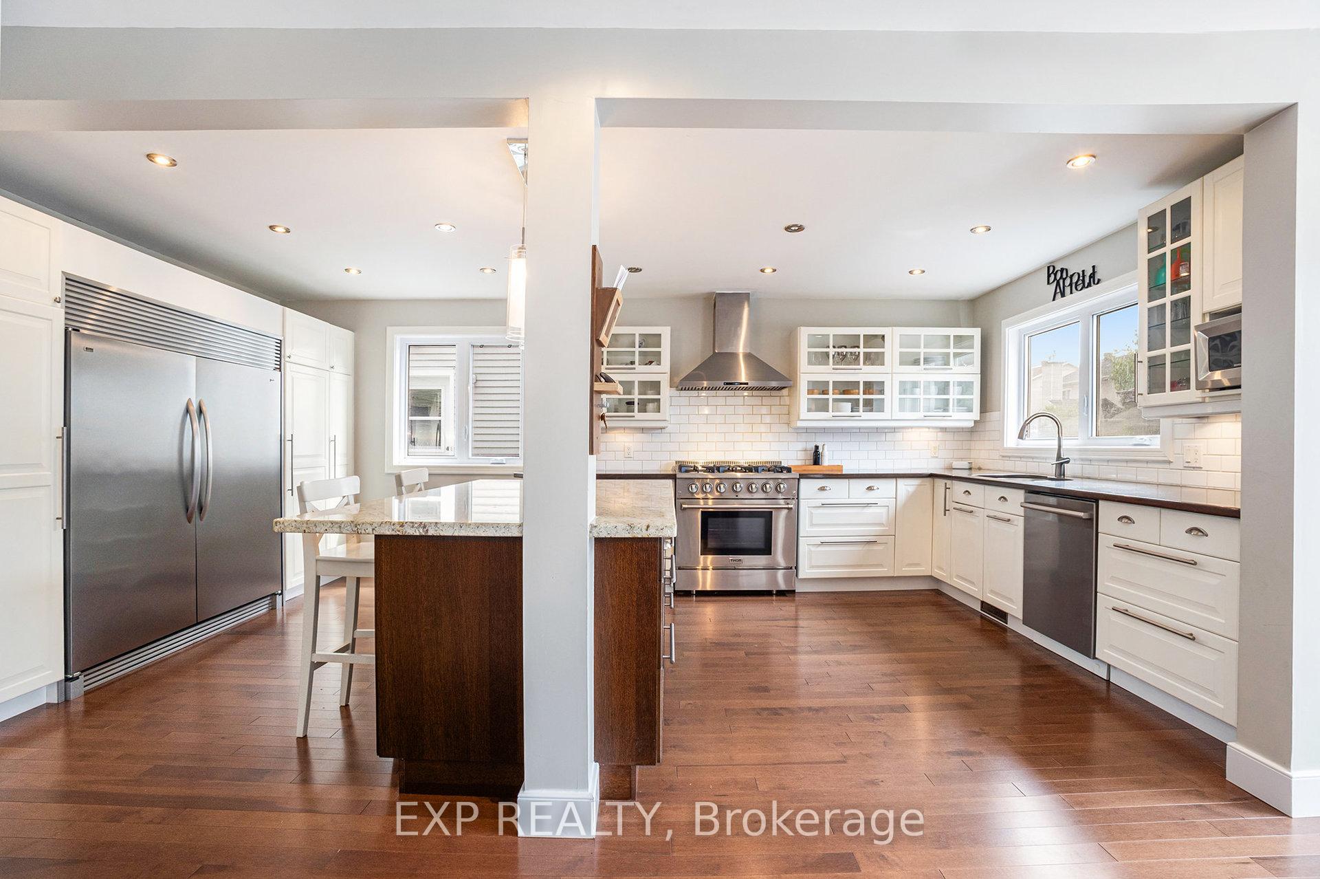 Photo 4 of 2010 Rolling Brook Drive, Ottawa, Chapel Hill South - Orleans Village — HOMEH