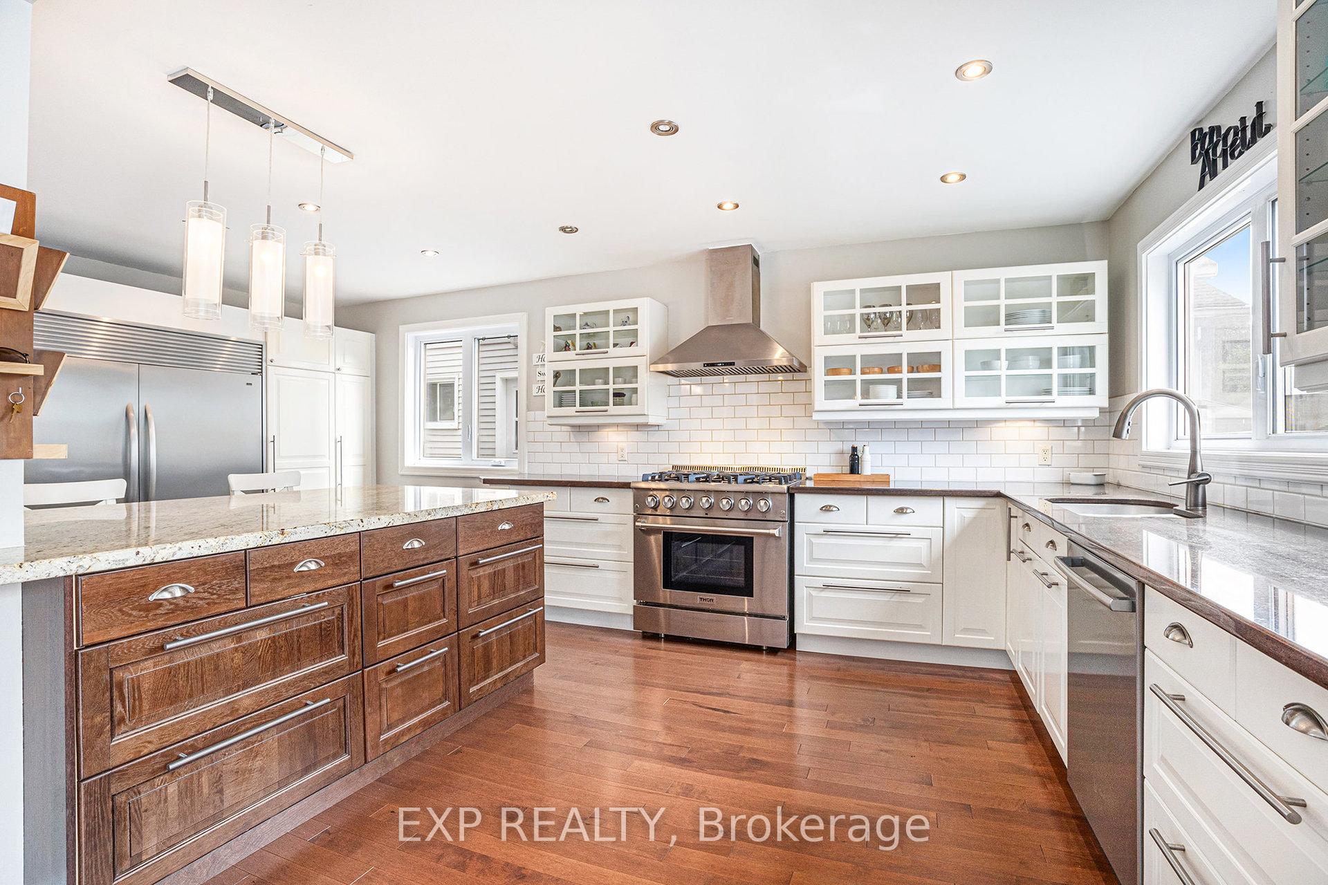 Photo 5 of 2010 Rolling Brook Drive, Ottawa, Chapel Hill South - Orleans Village — HOMEH