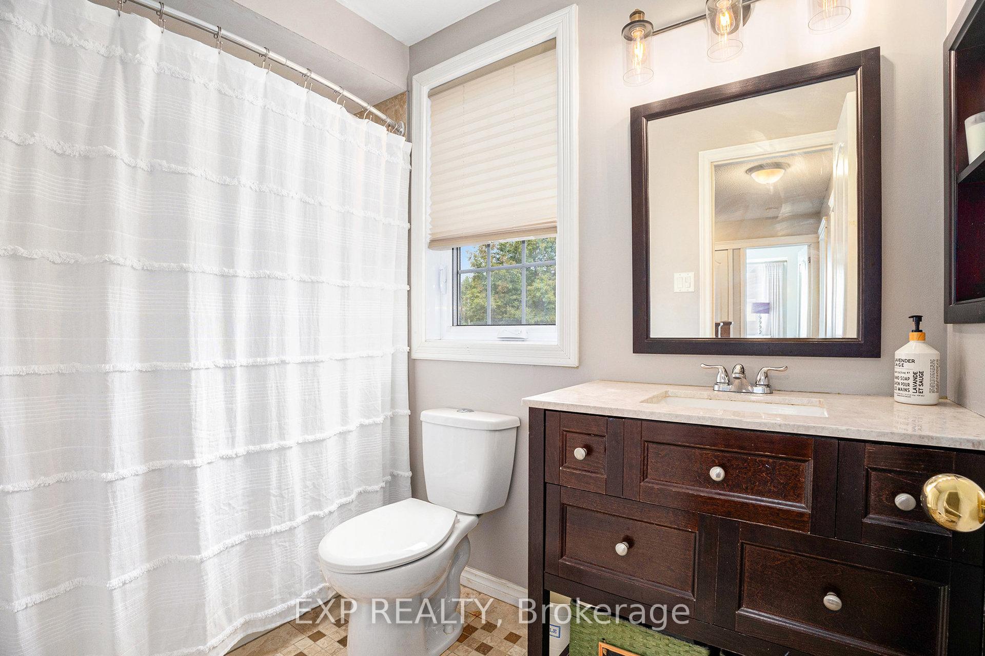 Photo 23 of 2010 Rolling Brook Drive, Ottawa, Chapel Hill South - Orleans Village — HOMEH