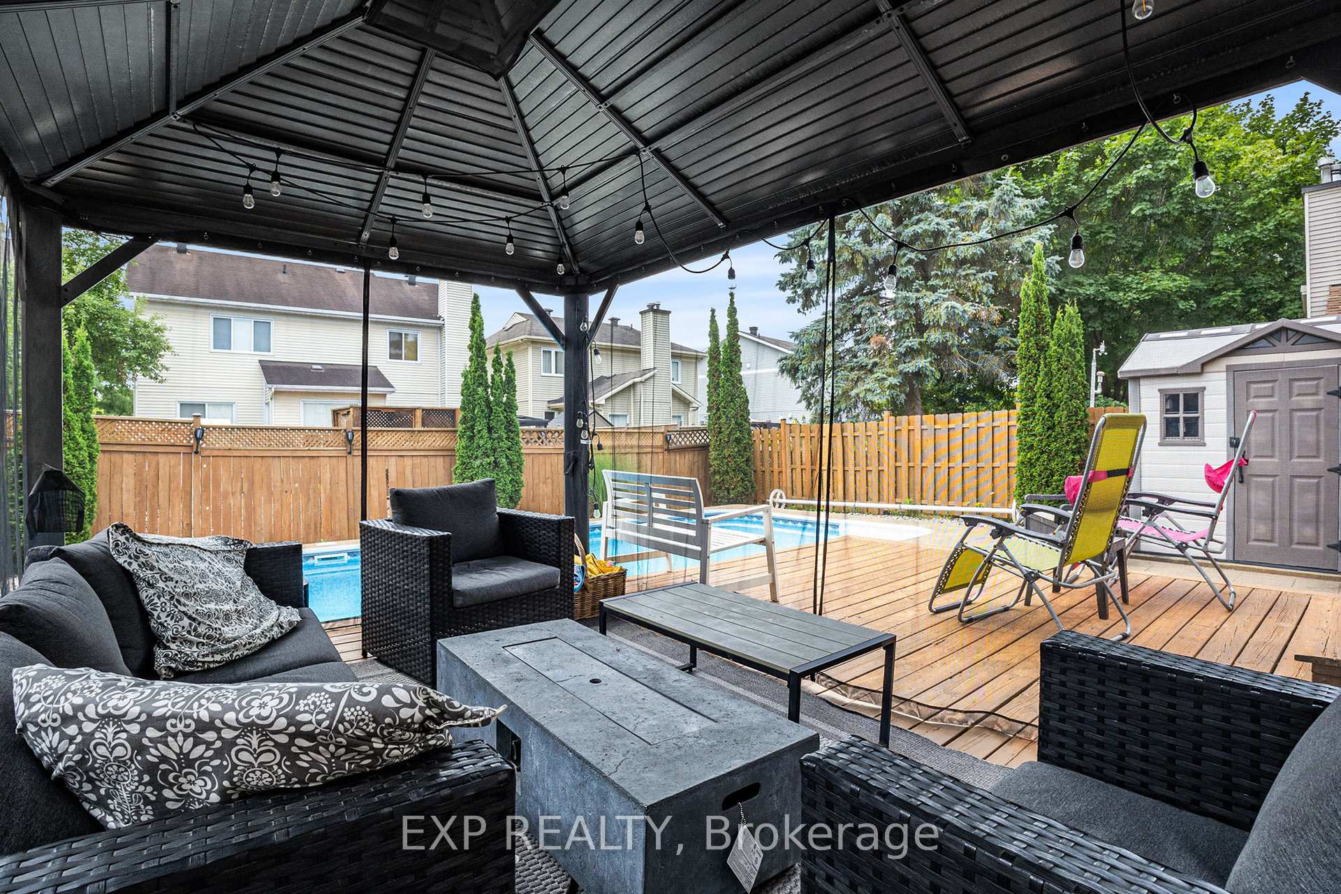 Photo 30 of 2010 Rolling Brook Drive, Ottawa, Chapel Hill South - Orleans Village — HOMEH