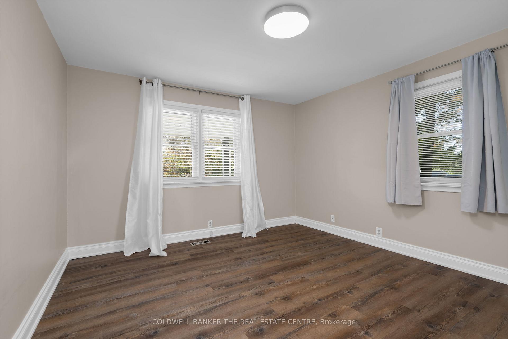 Photo 12 of 26 George Street, Orillia — HOMEH