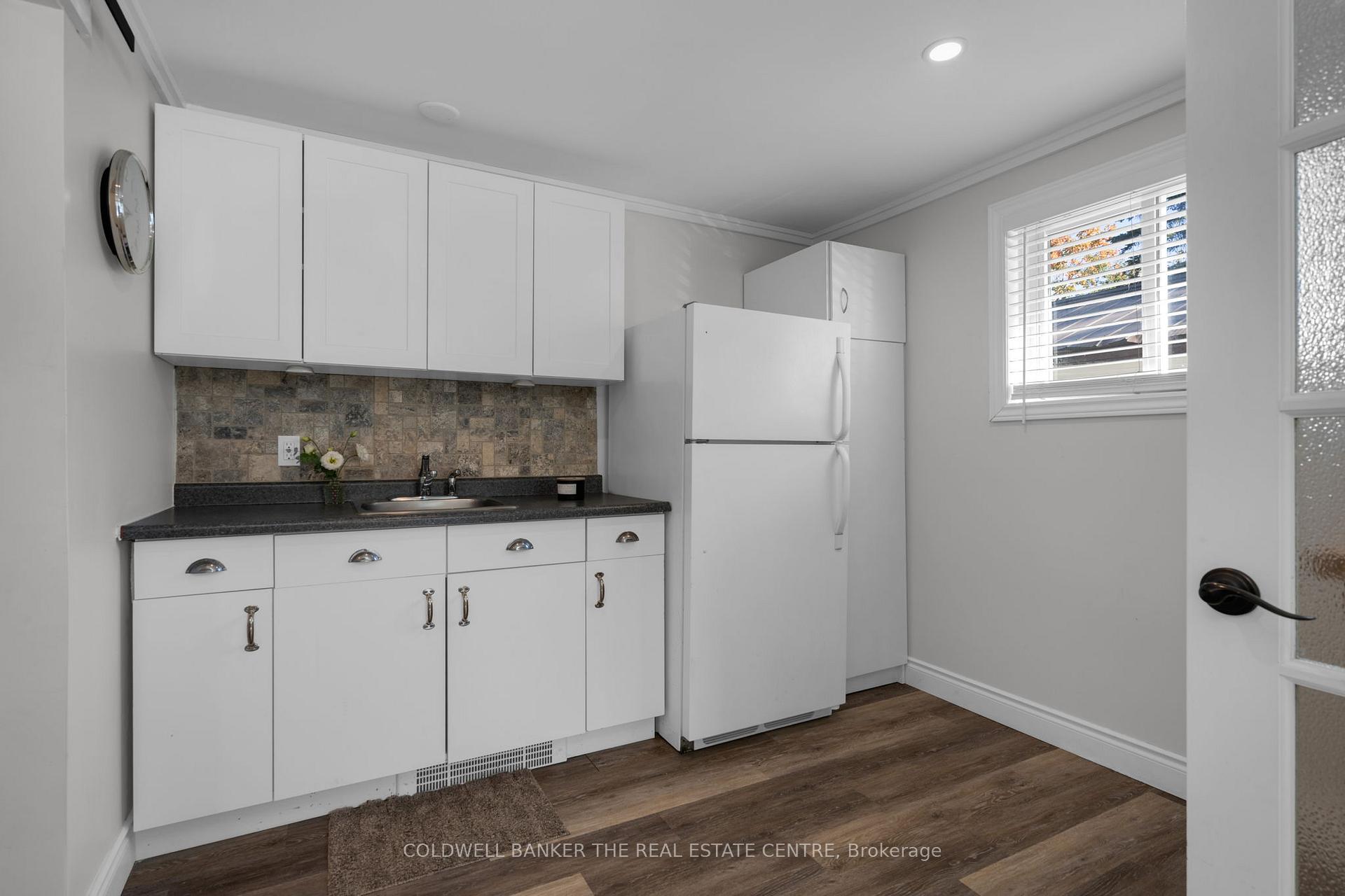 Photo 18 of 26 George Street, Orillia — HOMEH