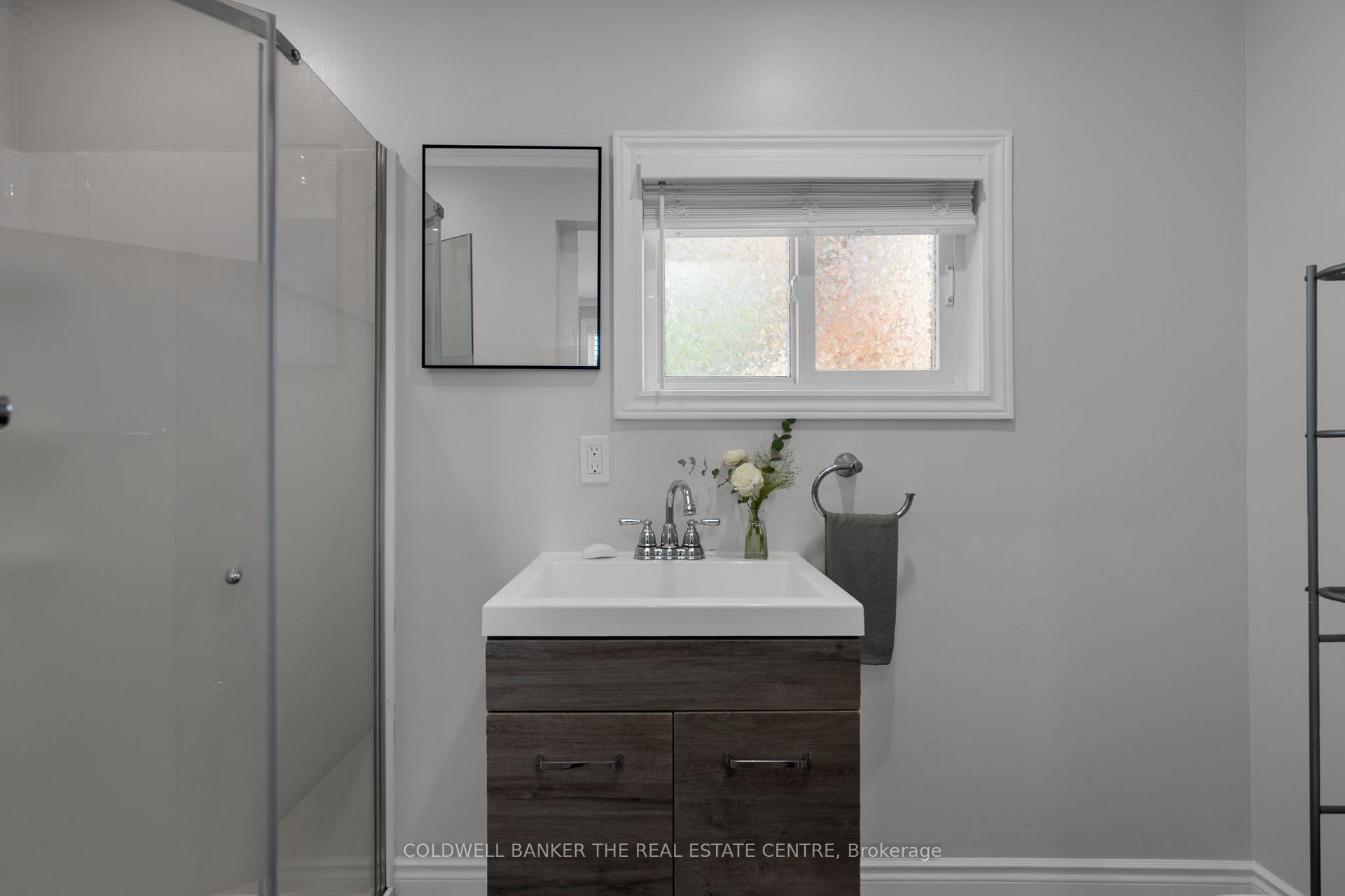 Photo 20 of 26 George Street, Orillia — HOMEH