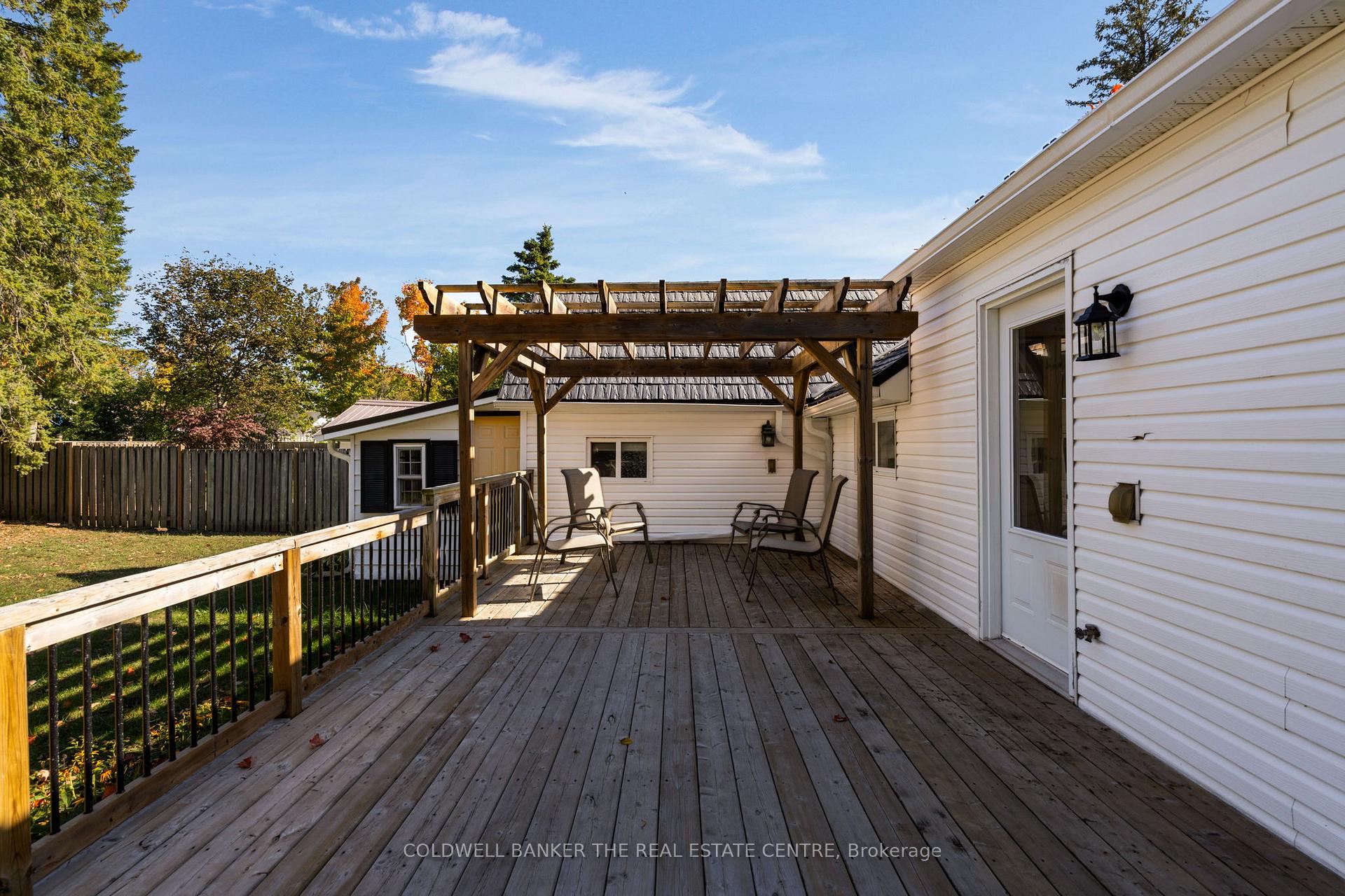 Photo 28 of 26 George Street, Orillia — HOMEH