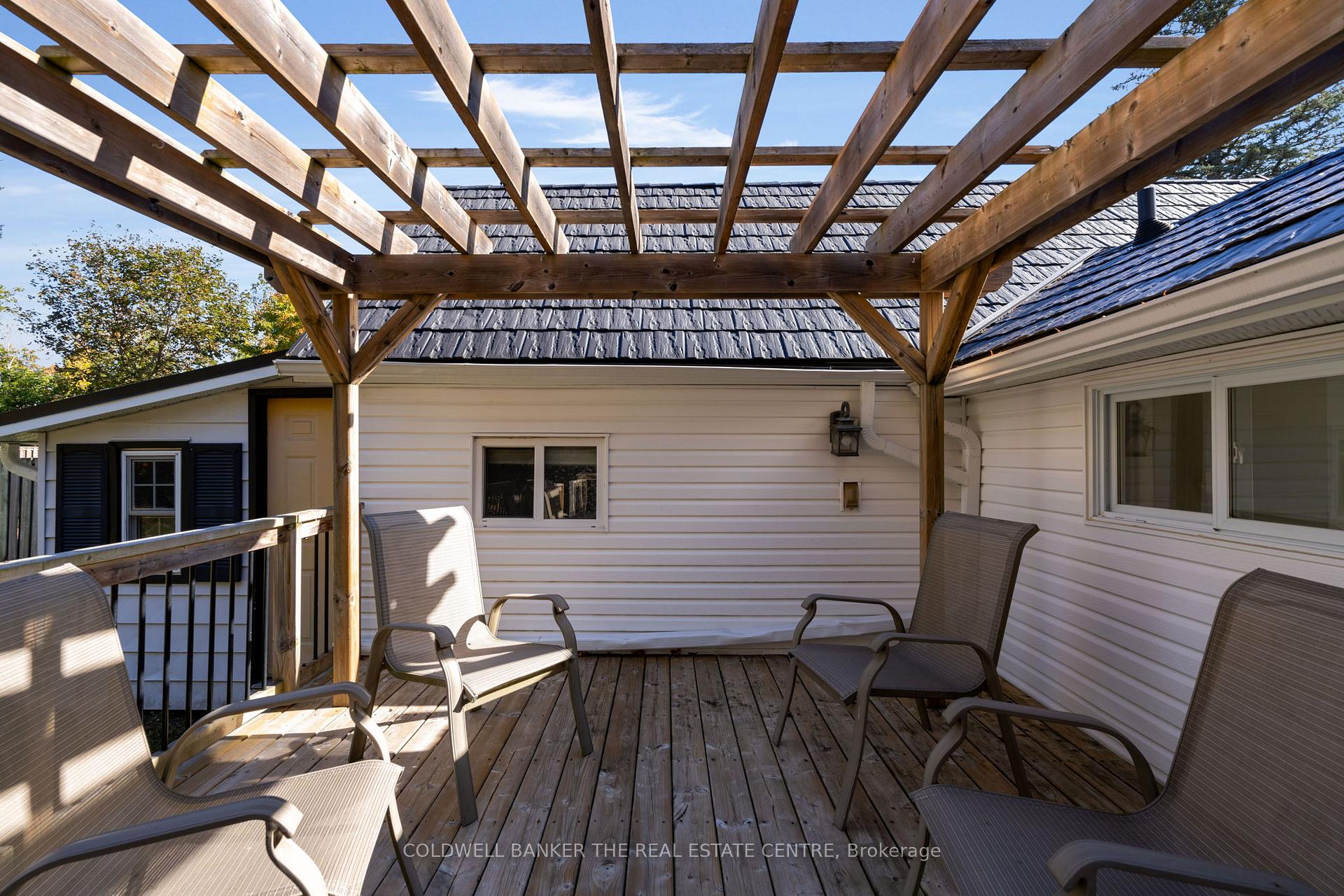 Photo 29 of 26 George Street, Orillia — HOMEH
