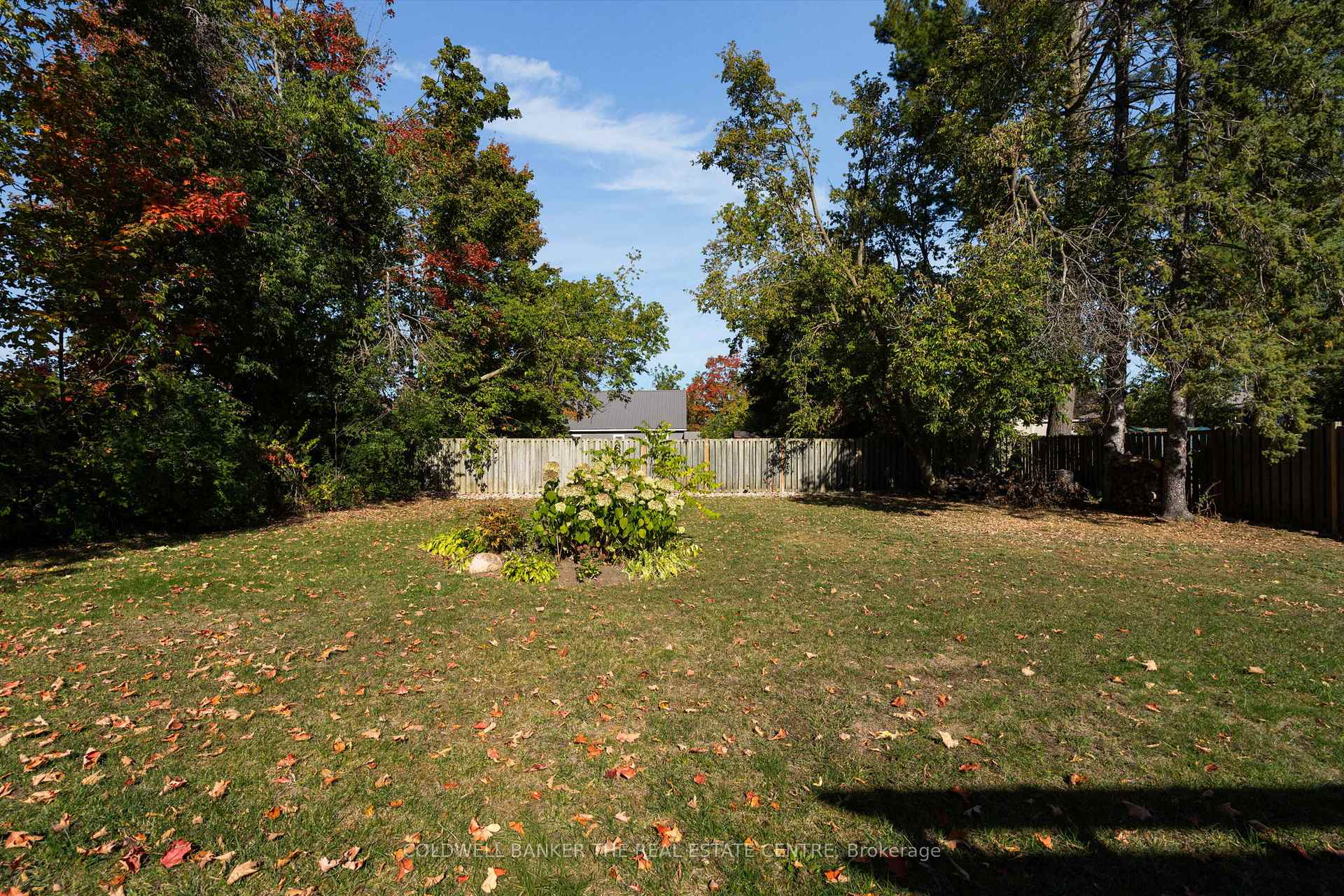 Photo 33 of 26 George Street, Orillia — HOMEH