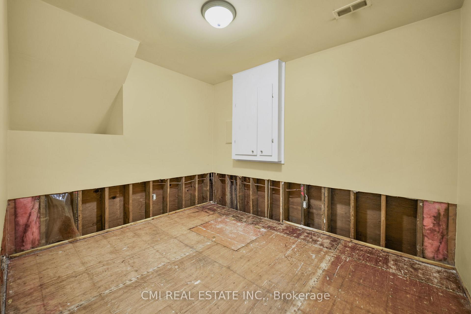 Photo 35 of 1 Scott Crescent, Perth — HOMEH