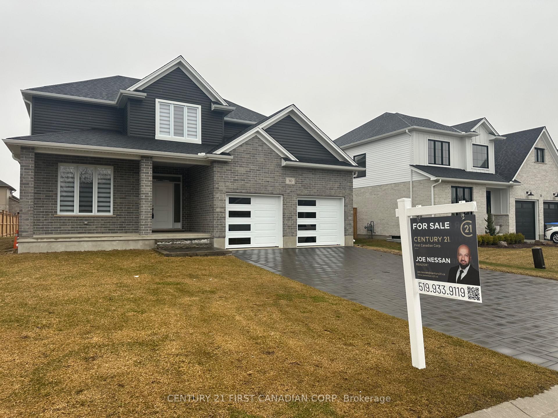 Front of 30 Spruce Crescent N