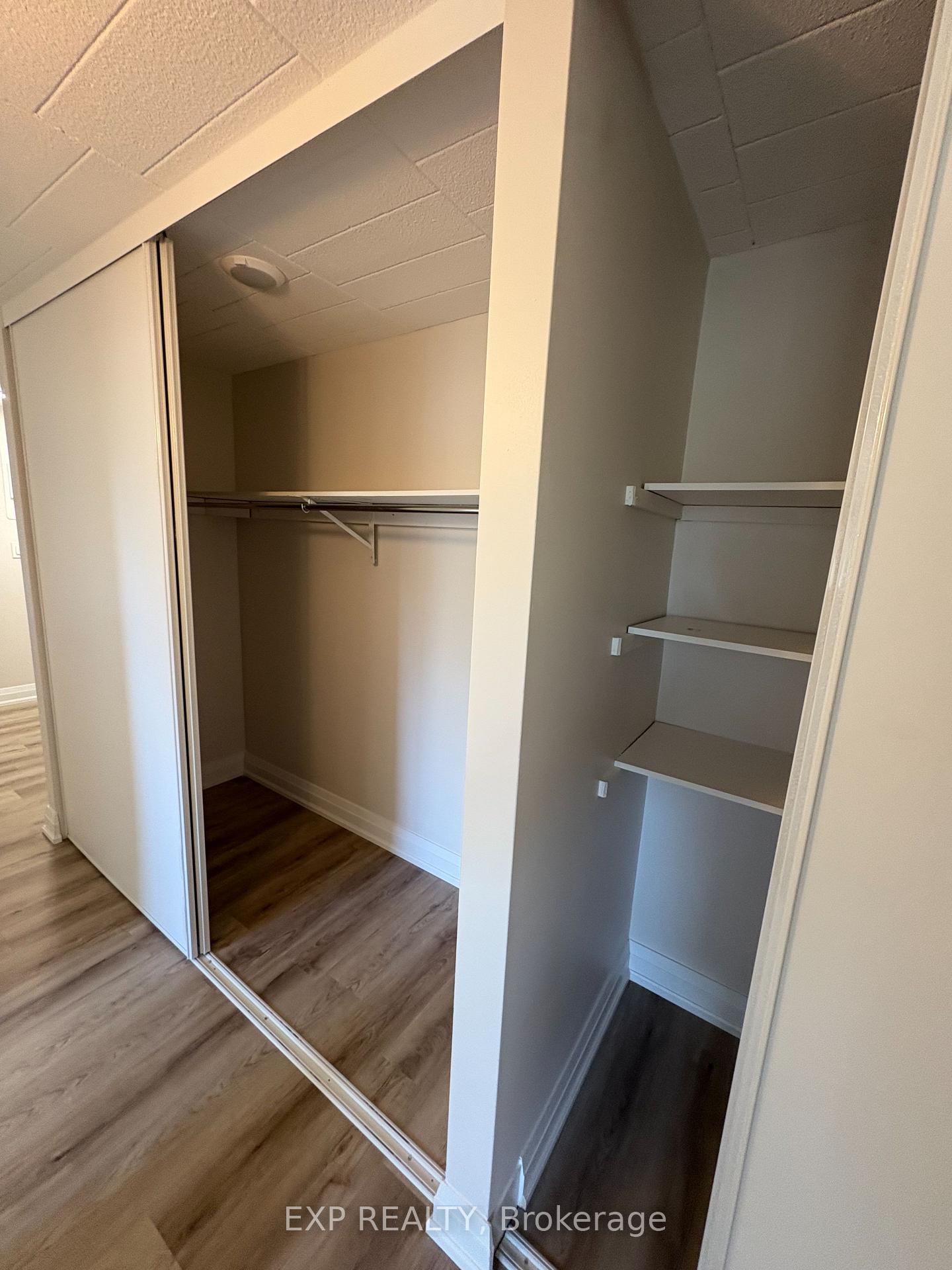 Photo 7 of Unit 22, 6287 O'Neil Street, Niagara Falls, Stamford — HOMEH