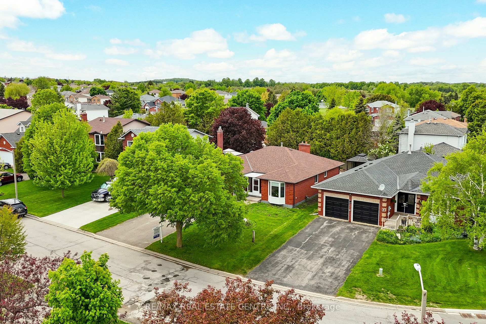 Photo 15 of 3 Passmore Avenue, Orangeville — HOMEH