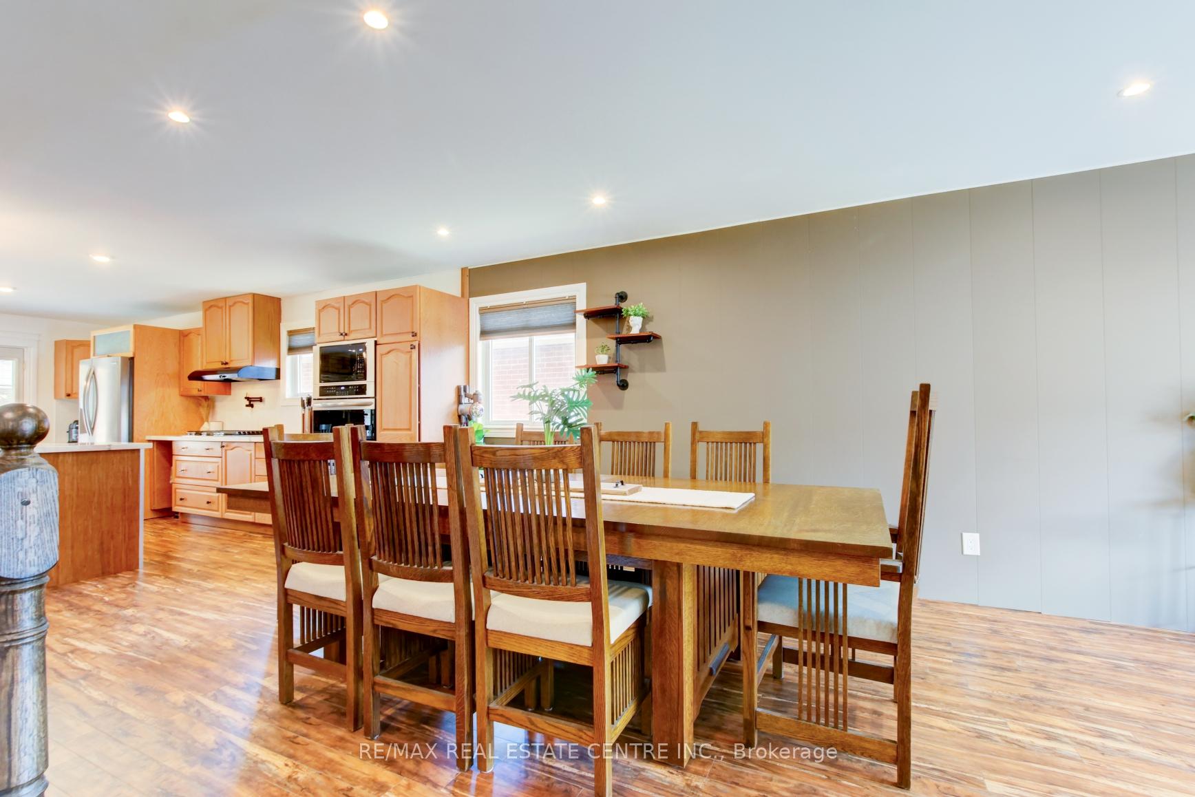 Photo 10 of 3 Passmore Avenue, Orangeville — HOMEH