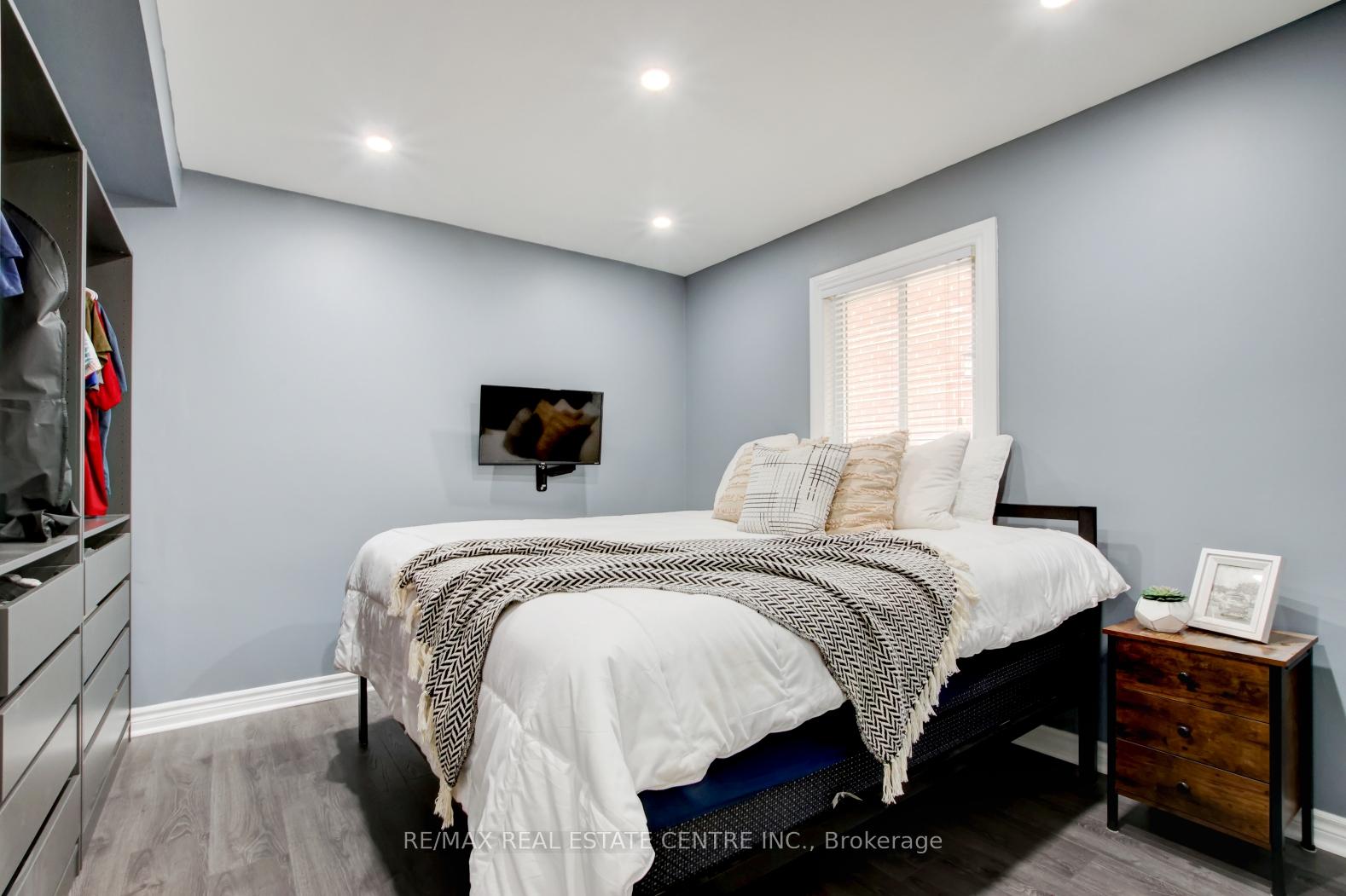 Photo 13 of 3 Passmore Avenue, Orangeville — HOMEH