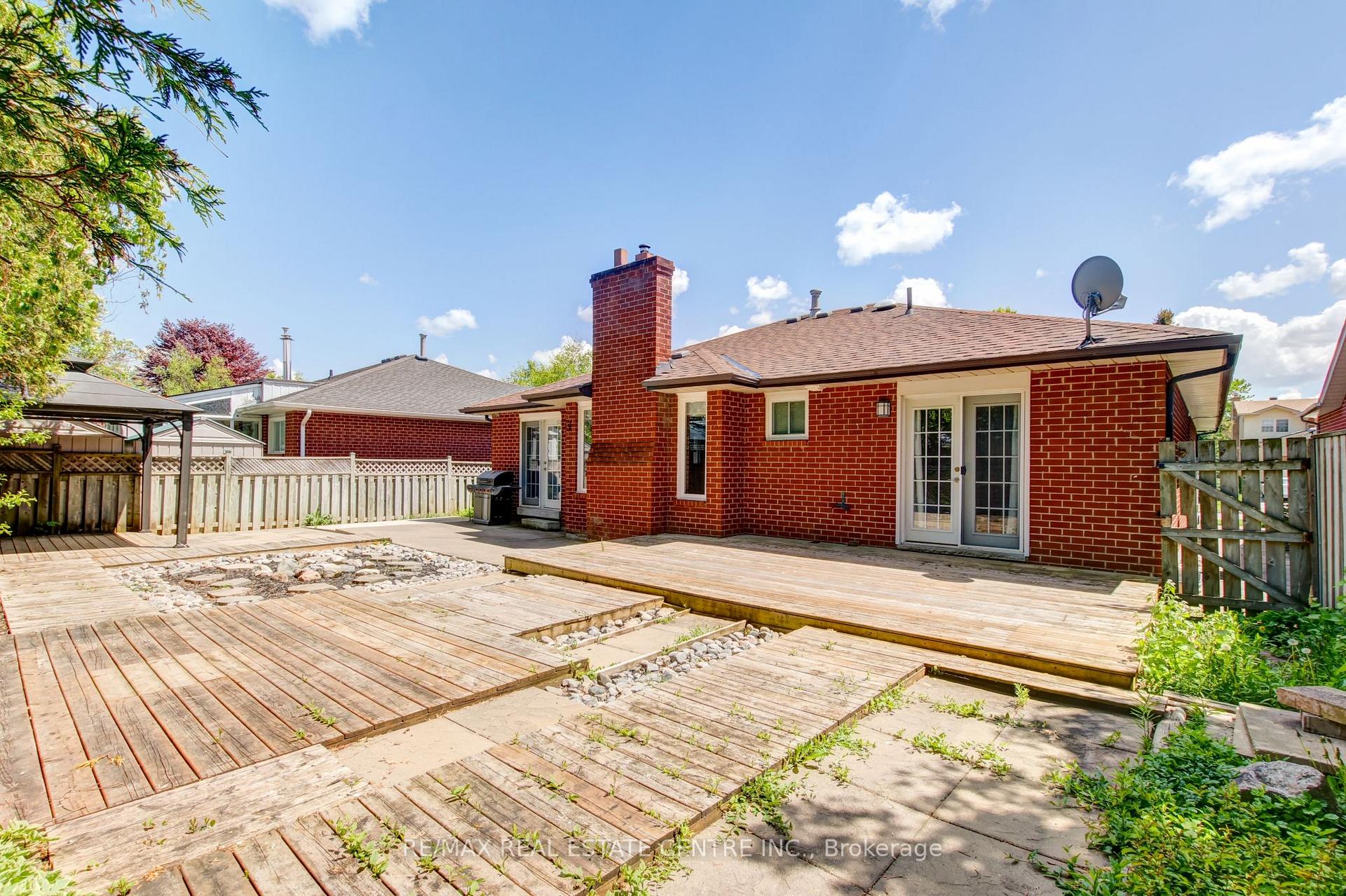 Photo 30 of 3 Passmore Avenue, Orangeville — HOMEH